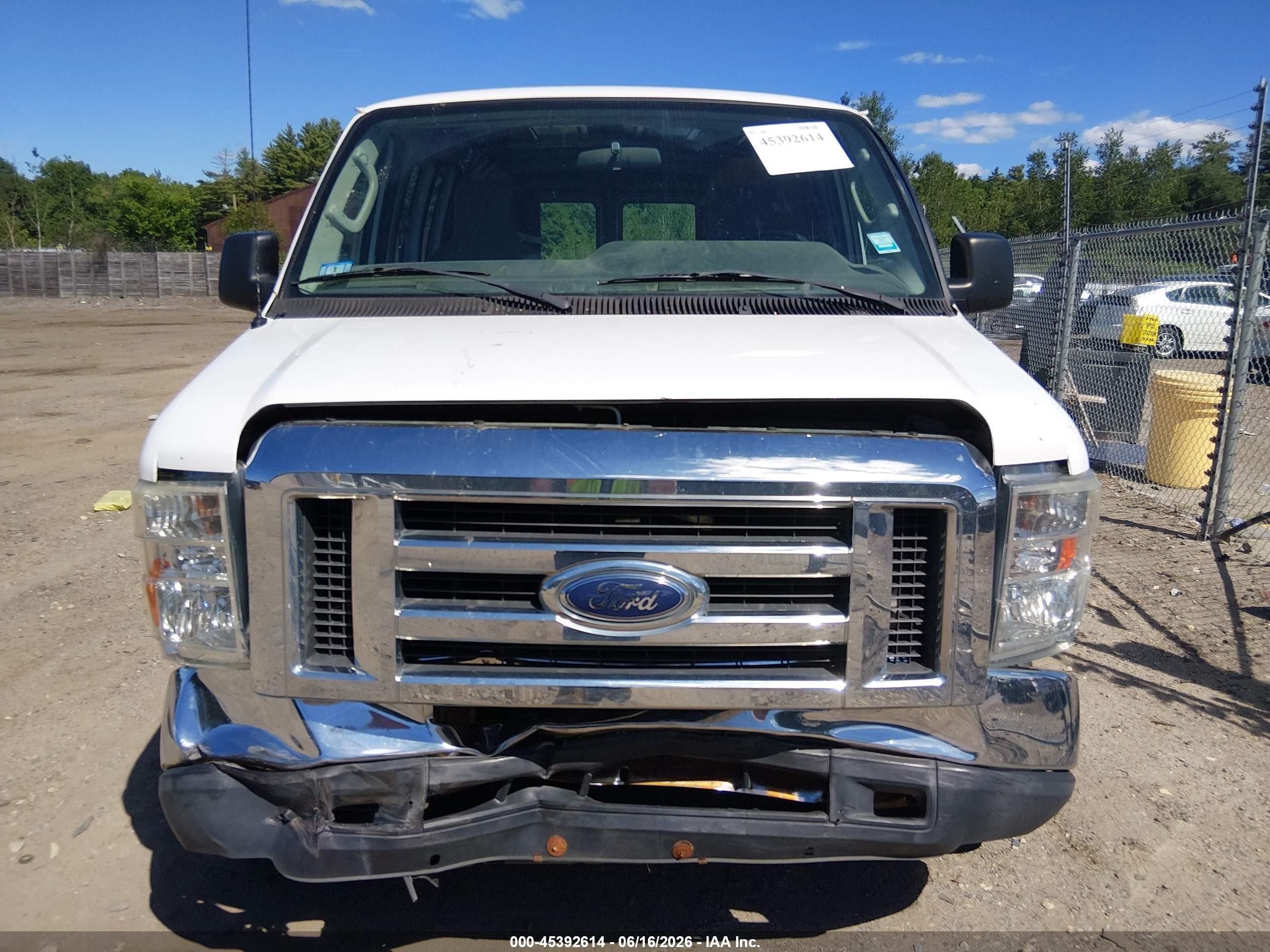 2013 Ford E-250 Commercial White vin: 1FTNE2EW5DDA31274
