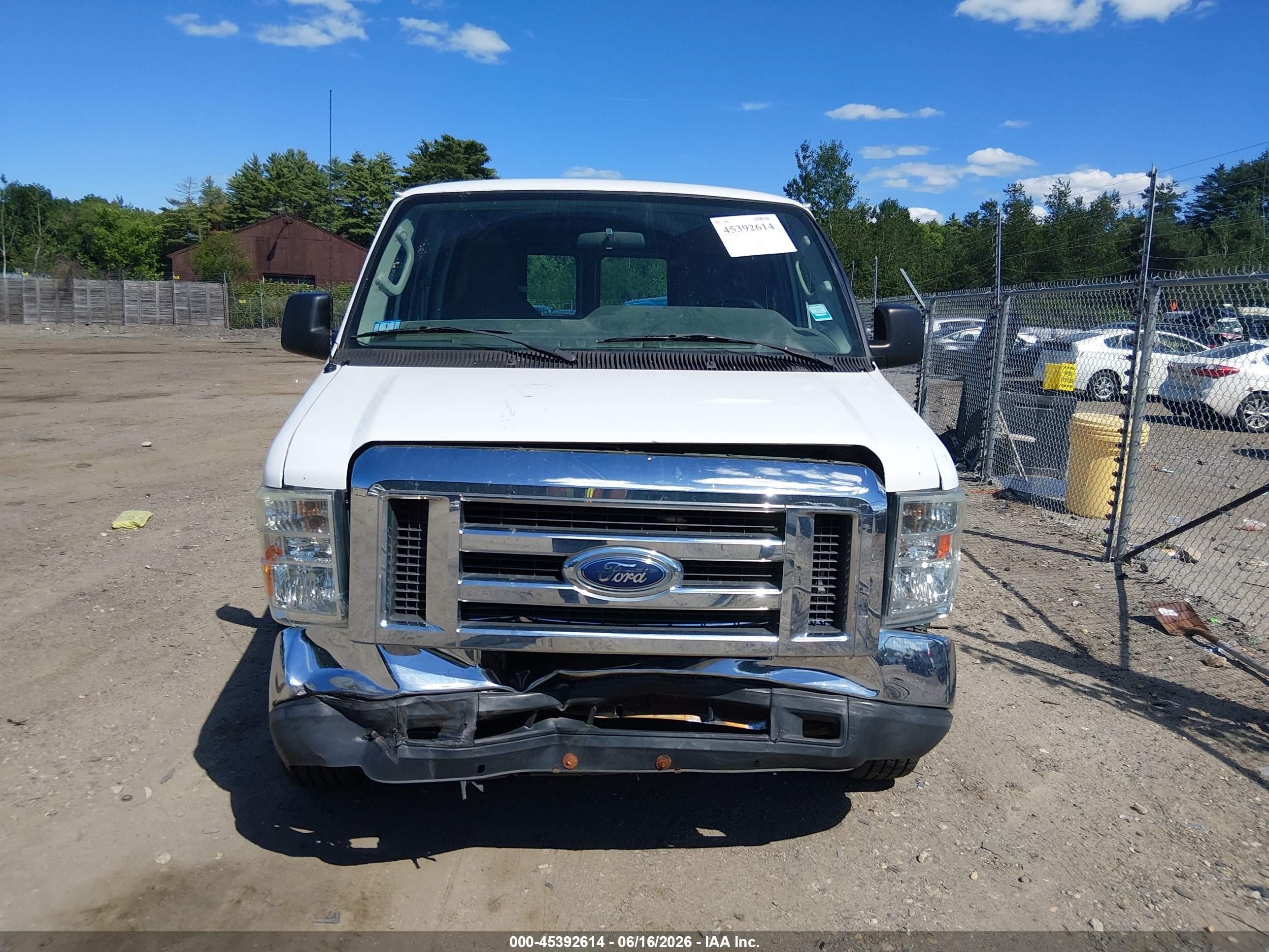 2013 Ford E-250 Commercial White vin: 1FTNE2EW5DDA31274