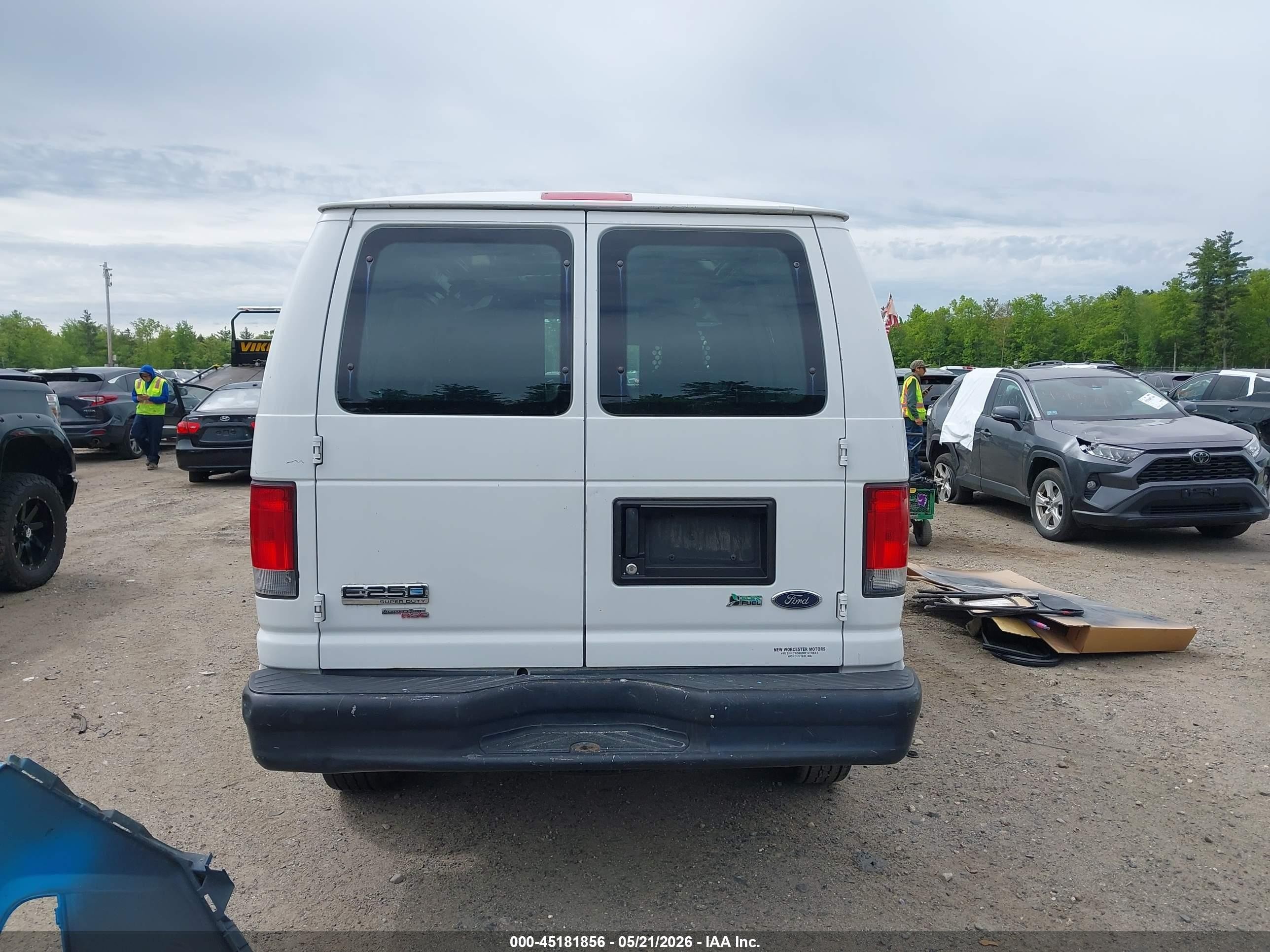 2013 Ford E-250 Commercial White vin: 1FTNE2EW5DDB33433
