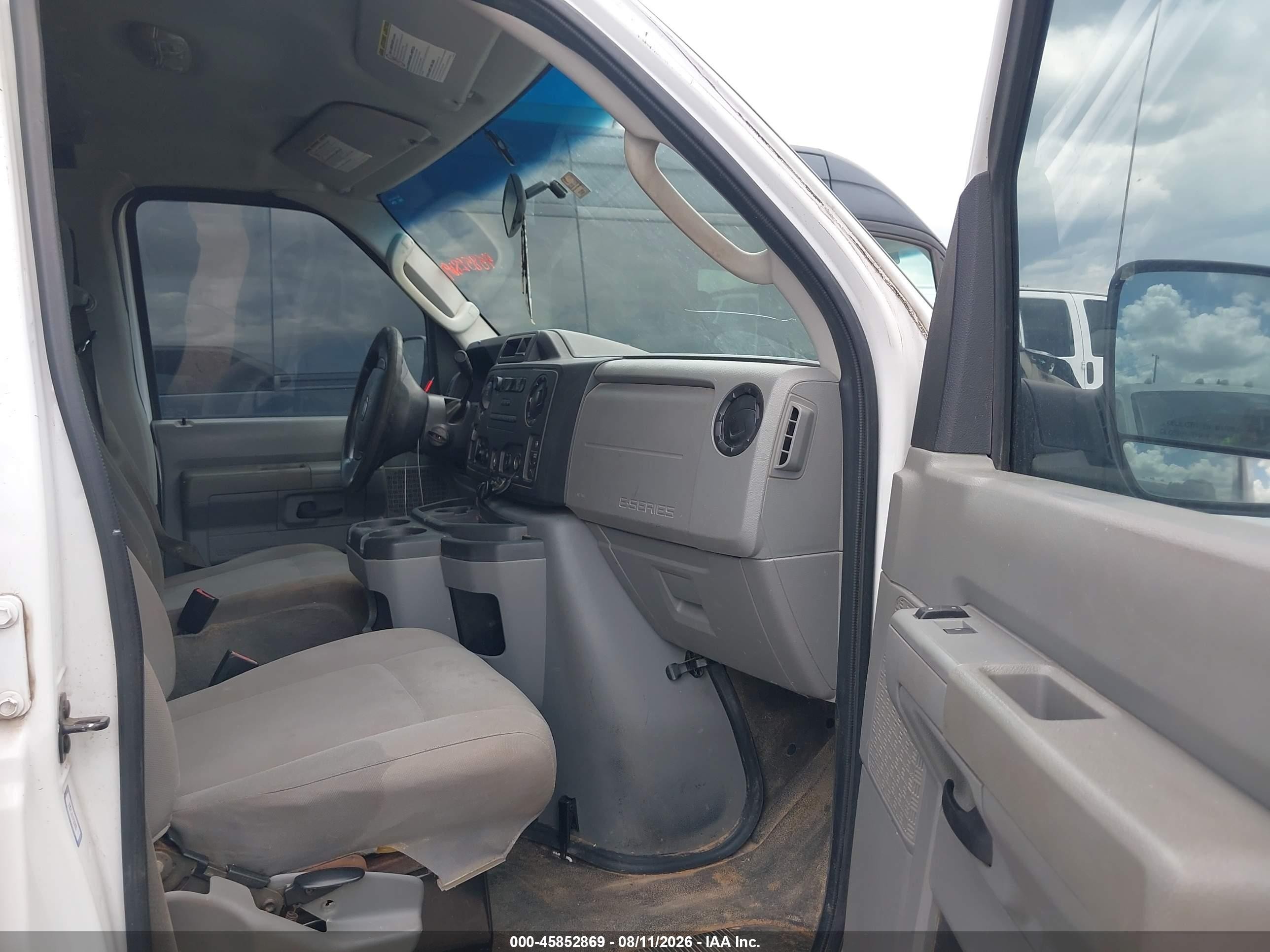 2014 Ford E-250 Commercial White vin: 1FTNE2EW5EDA62526