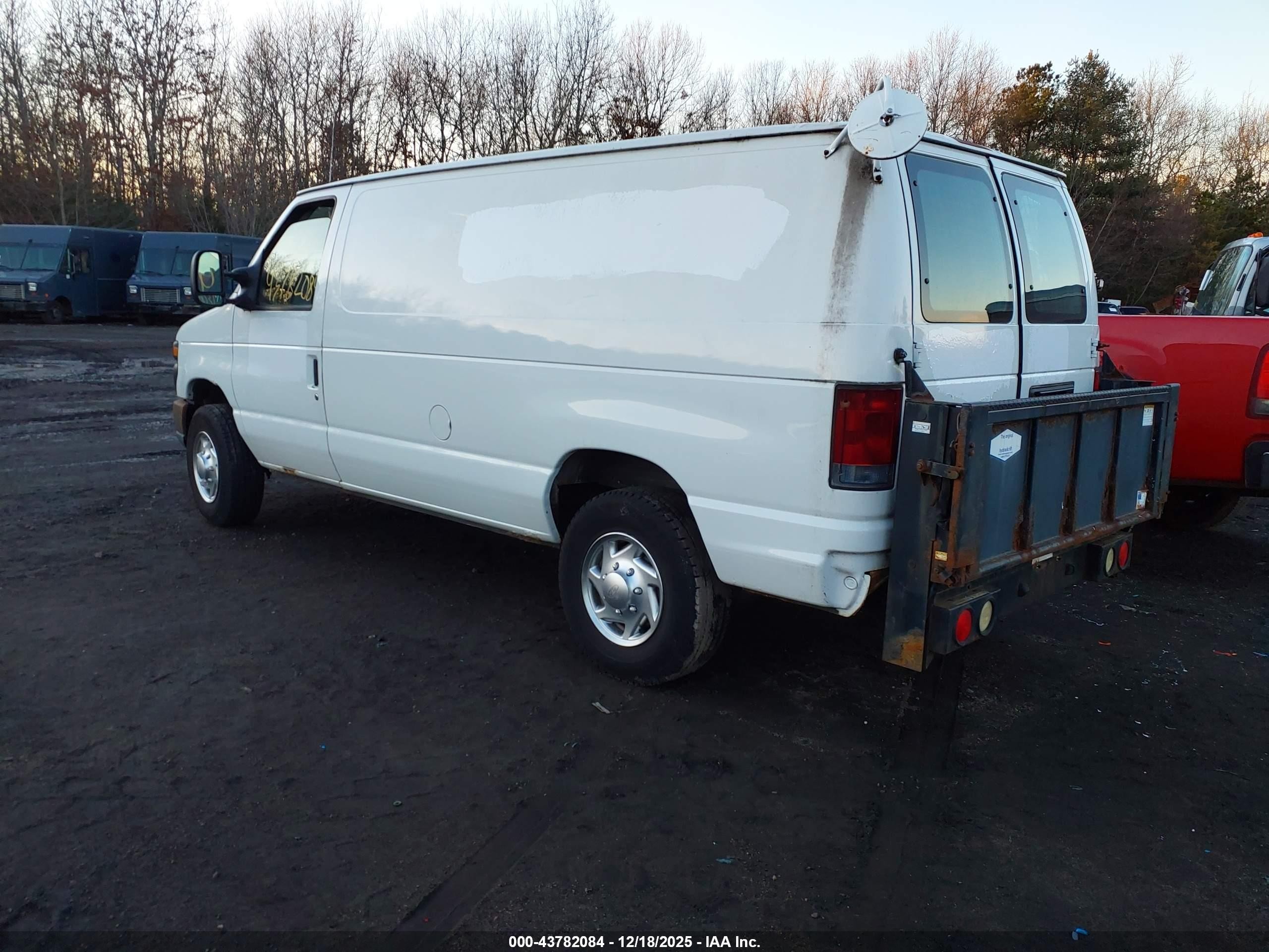 2010 Ford E-250 Commercial/recreational White vin: 1FTNE2EW6ADA13278