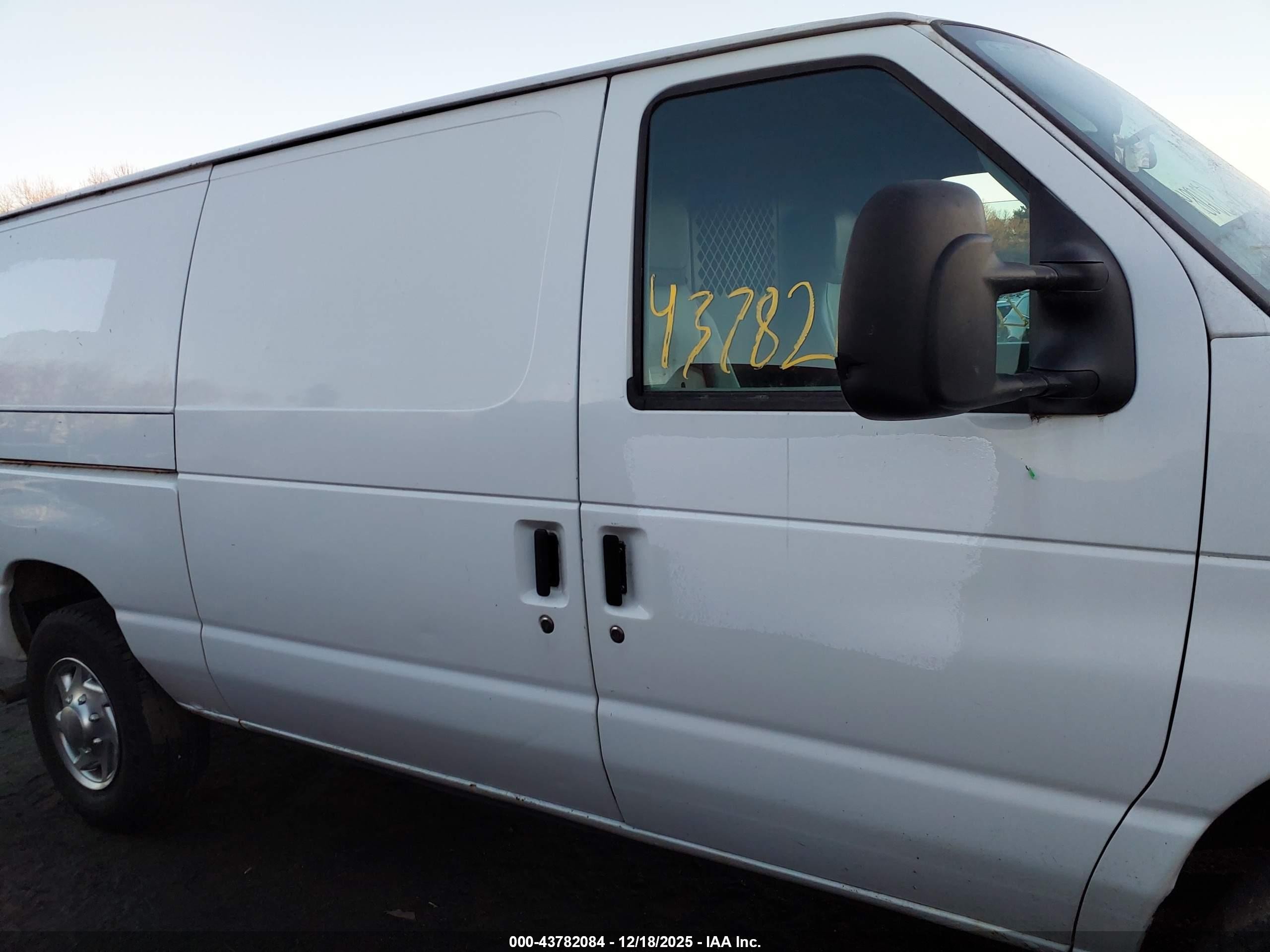 2010 Ford E-250 Commercial/recreational White vin: 1FTNE2EW6ADA13278