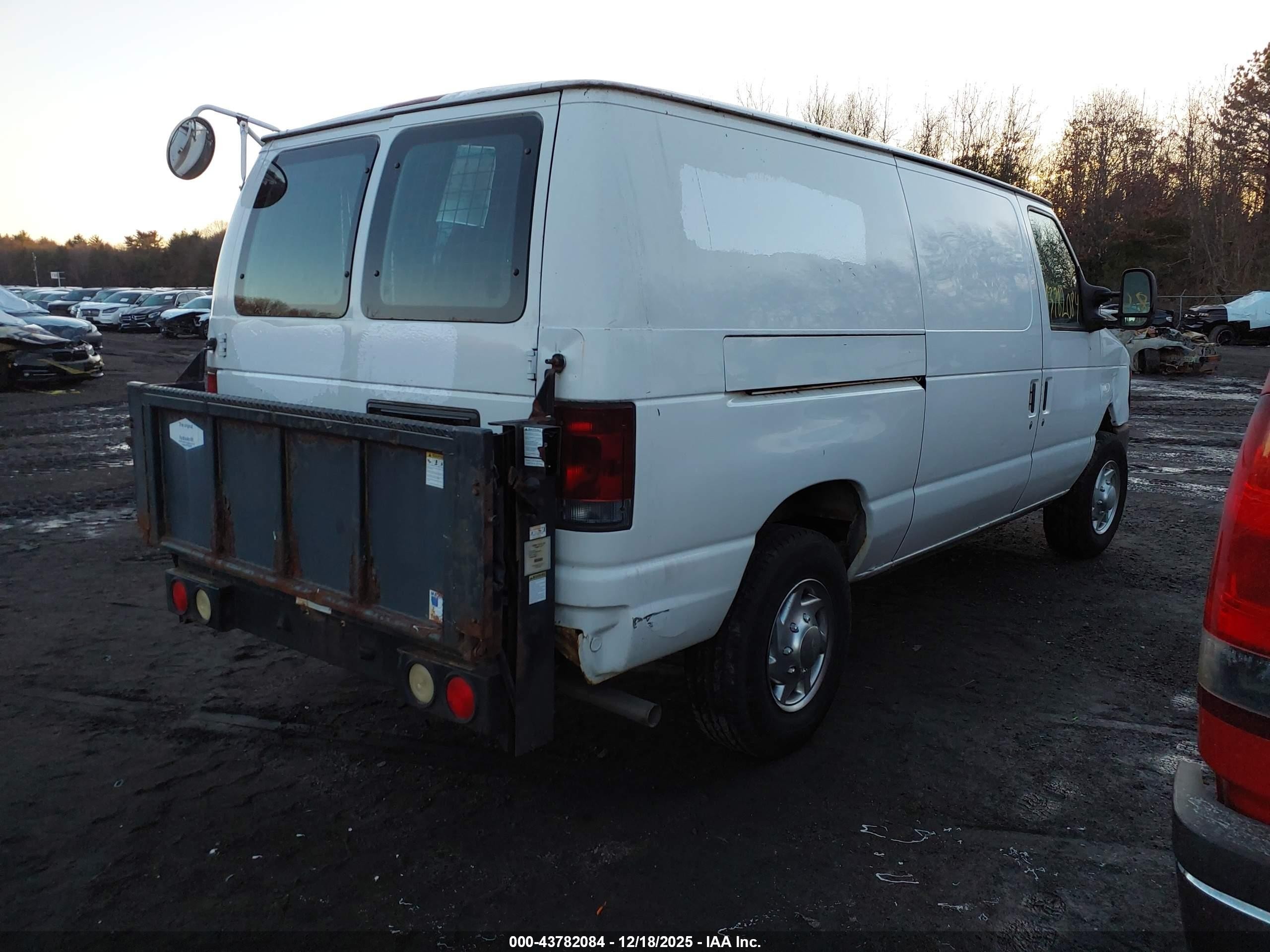 2010 Ford E-250 Commercial/recreational White vin: 1FTNE2EW6ADA13278