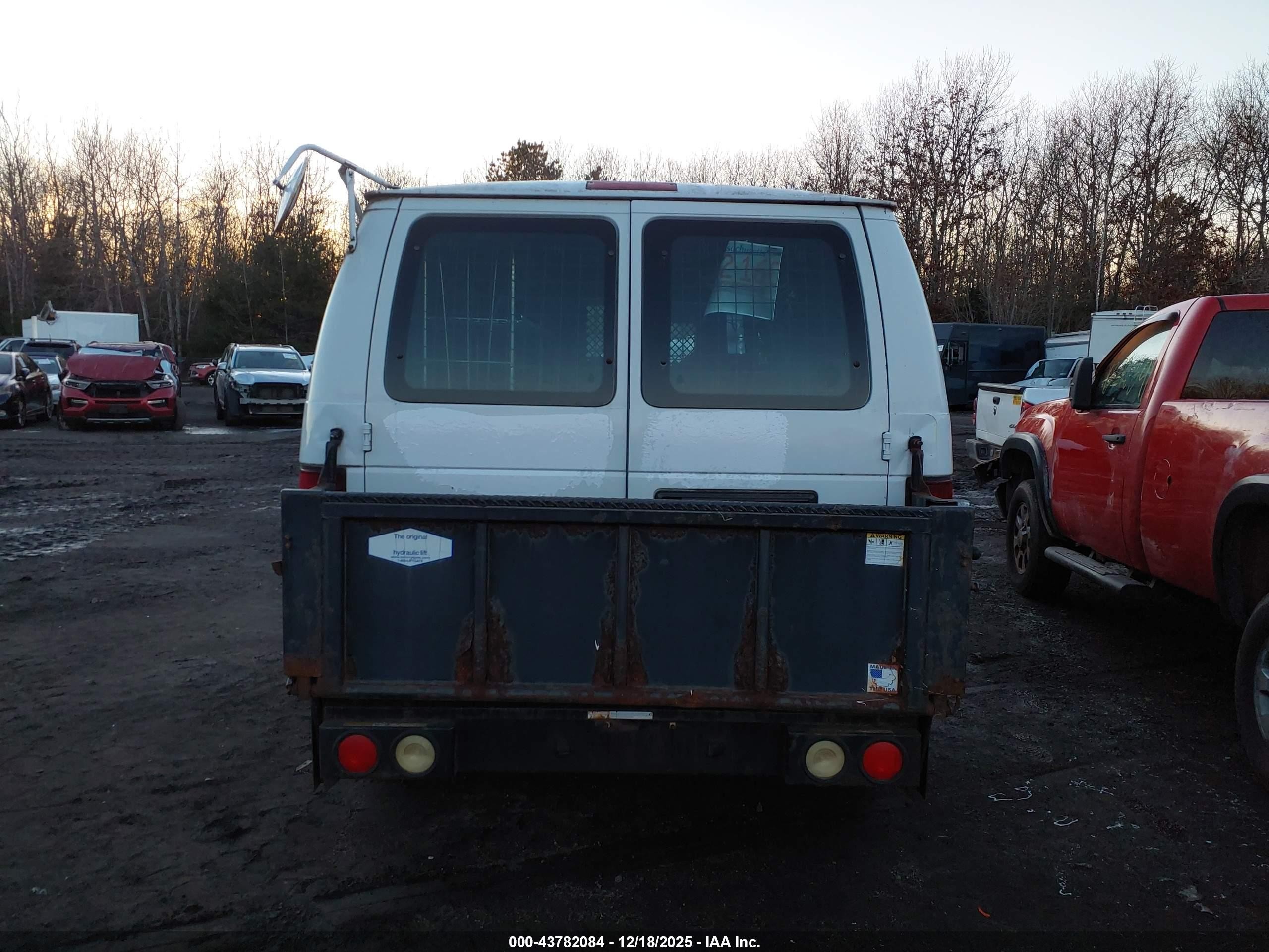 2010 Ford E-250 Commercial/recreational White vin: 1FTNE2EW6ADA13278