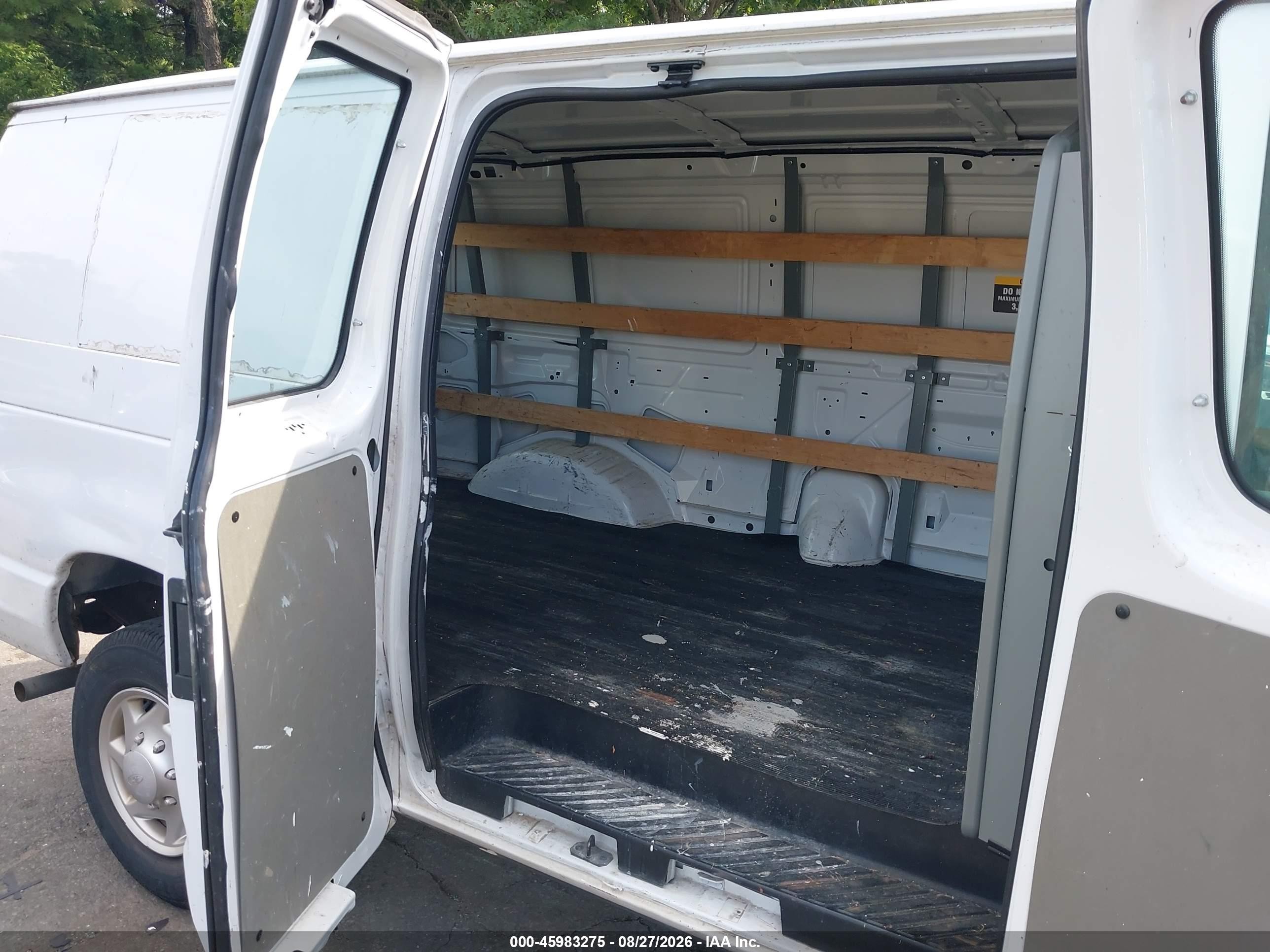 2011 Ford E-250 Commercial White vin: 1FTNE2EW6BDA76950