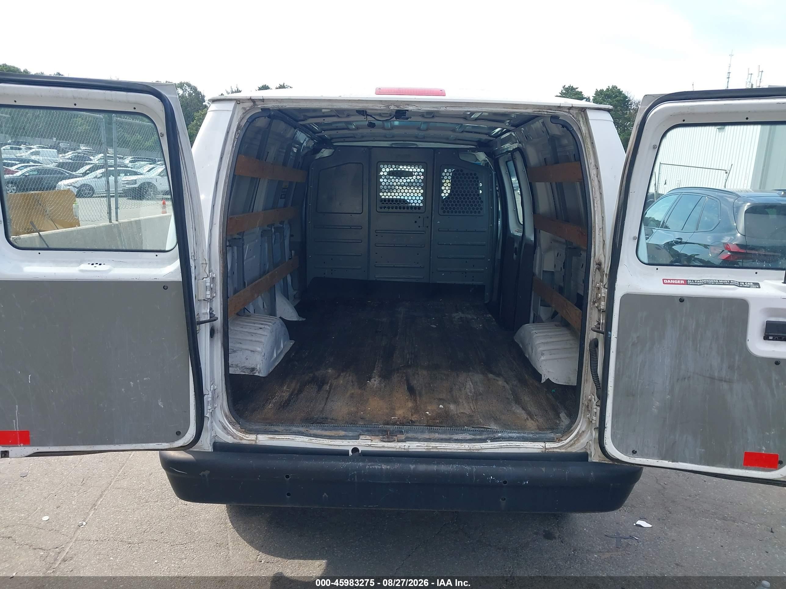 2011 Ford E-250 Commercial White vin: 1FTNE2EW6BDA76950