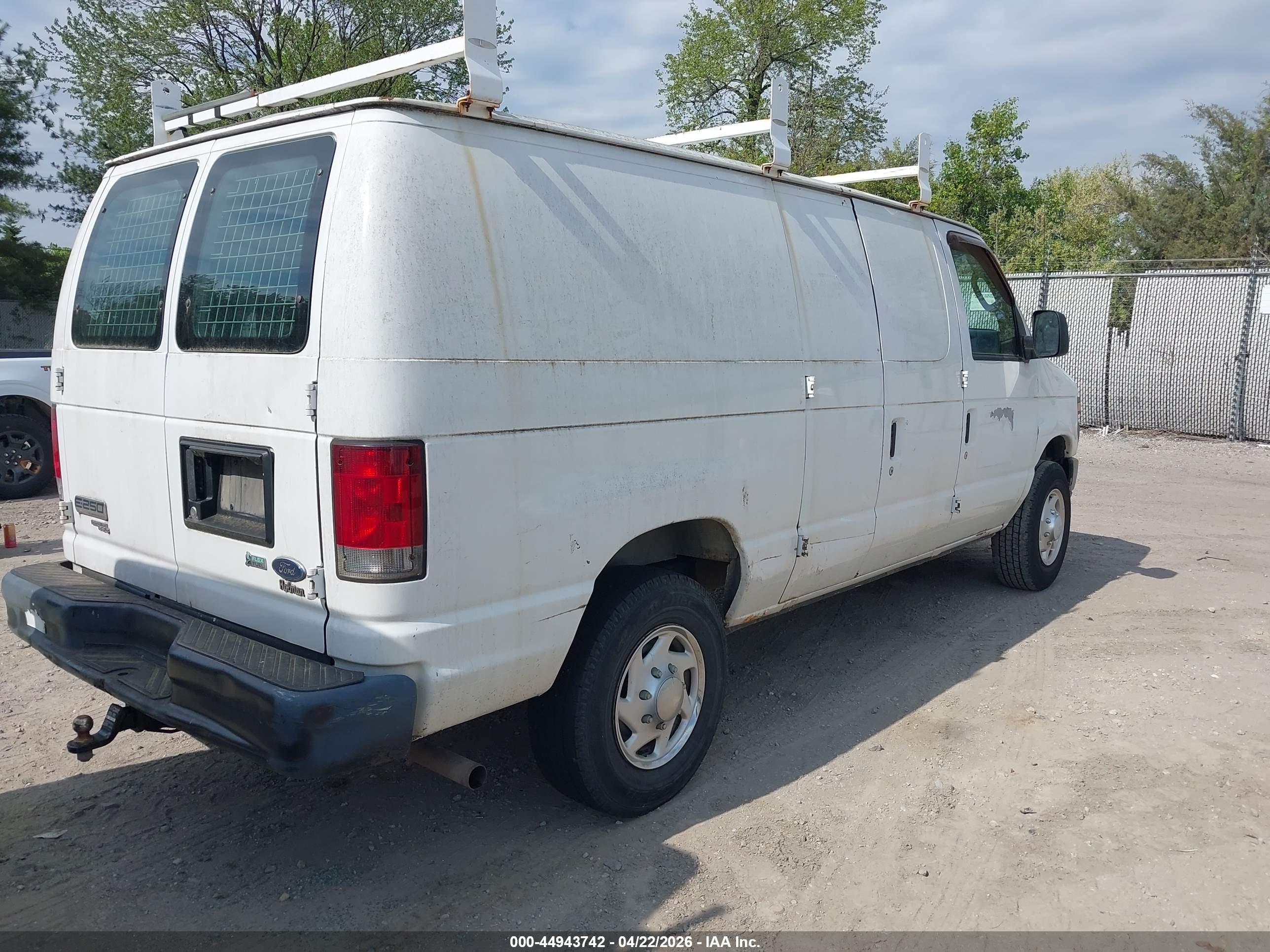 2011 Ford E-250 Commercial White vin: 1FTNE2EW6BDB32708