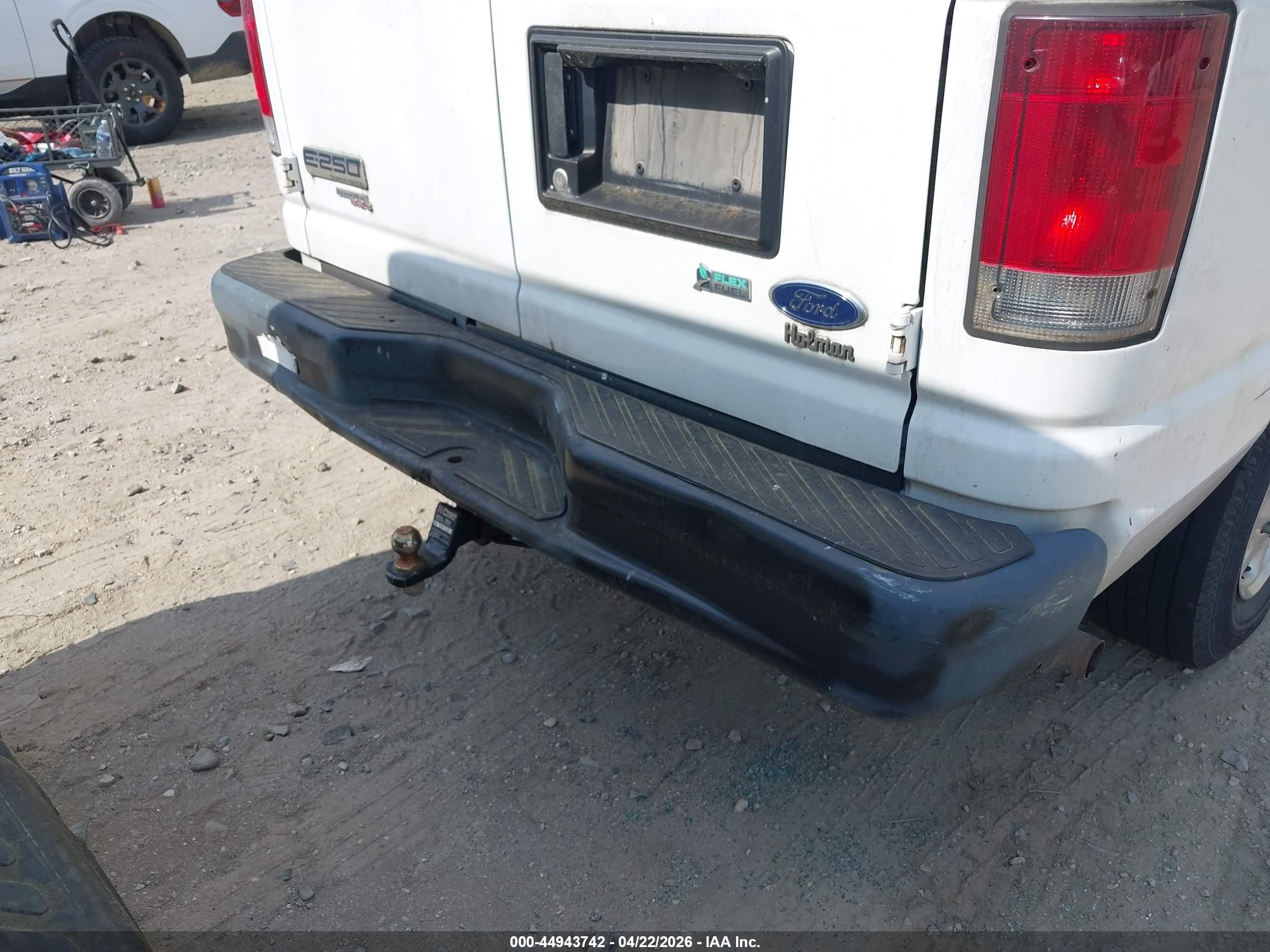 2011 Ford E-250 Commercial White vin: 1FTNE2EW6BDB32708