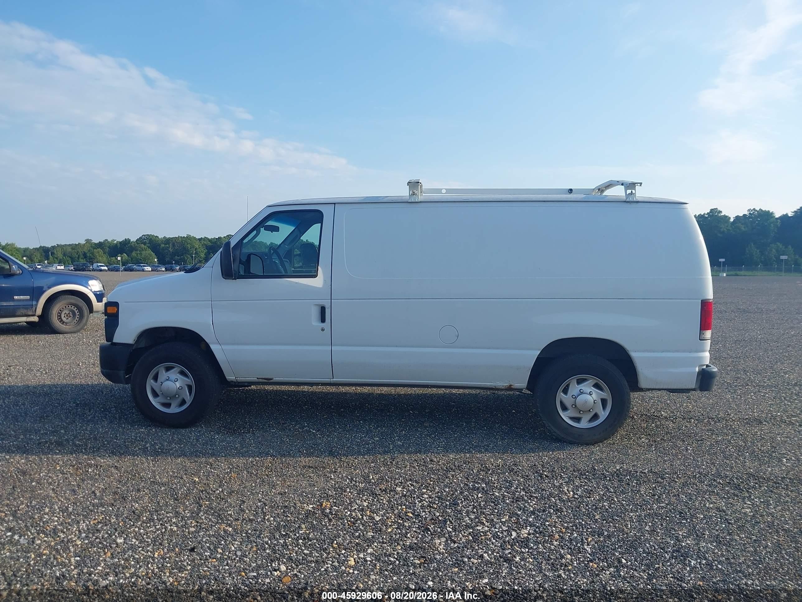 2013 Ford Econoline E250 Van White vin: 1FTNE2EW6DDA07596