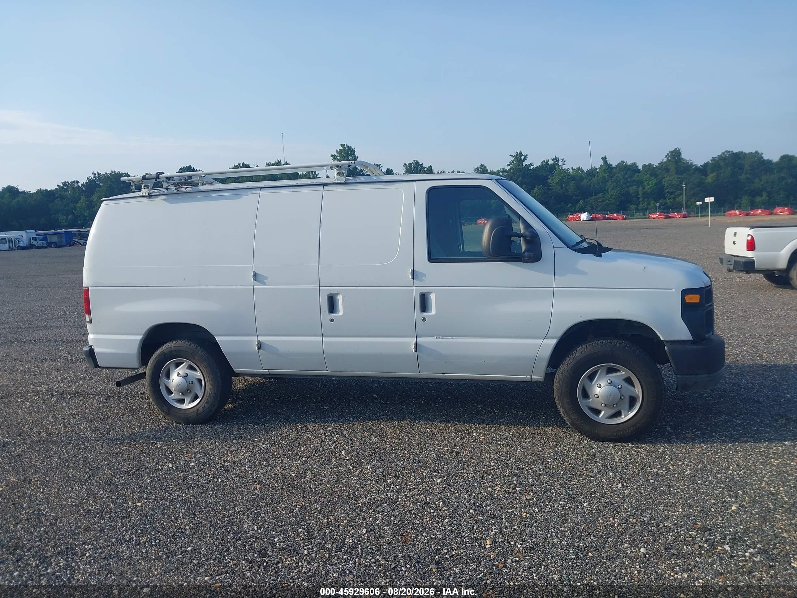 2013 Ford Econoline E250 Van White vin: 1FTNE2EW6DDA07596