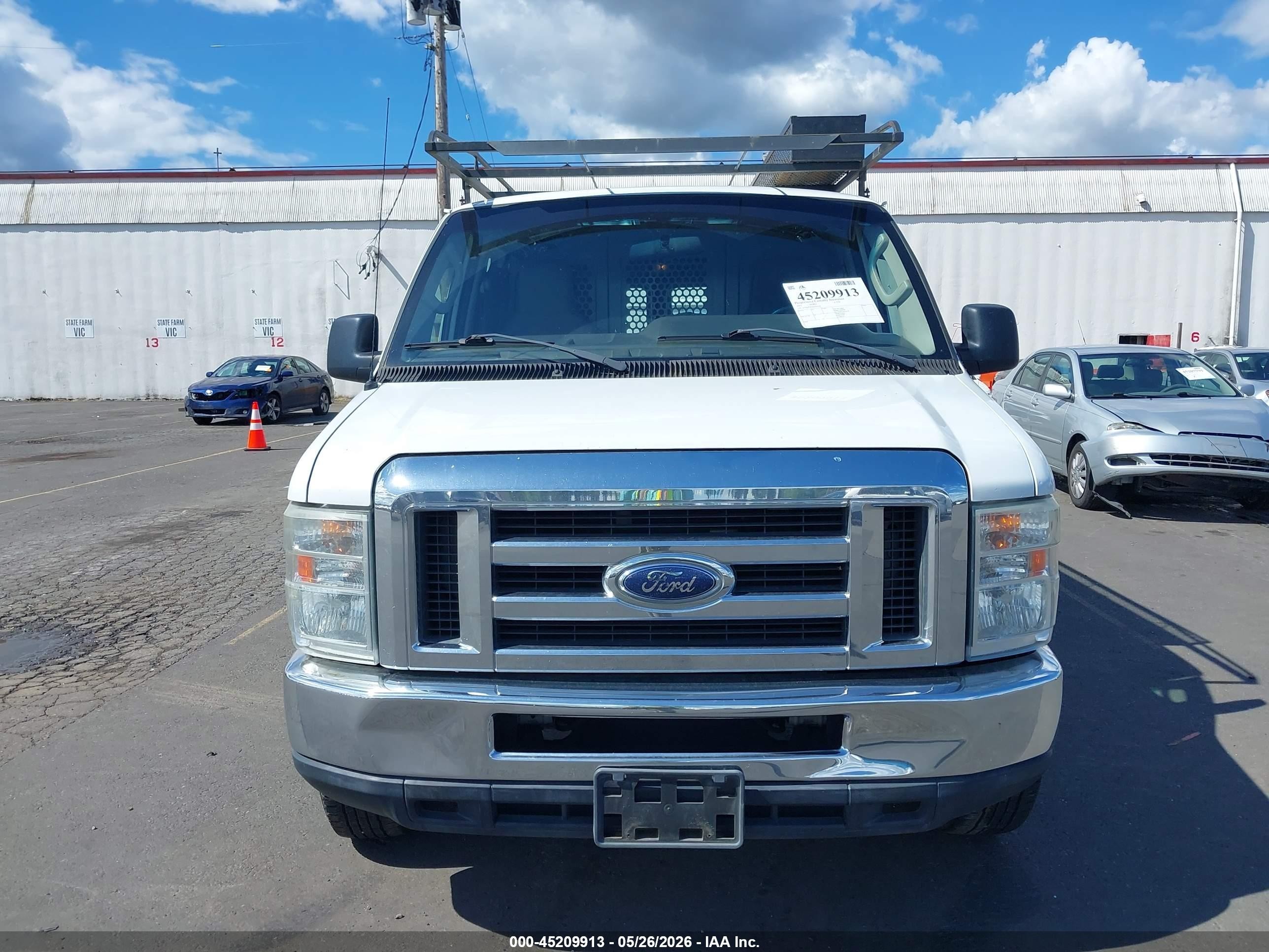 2013 Ford E-250 Commercial White vin: 1FTNE2EW6DDA47306