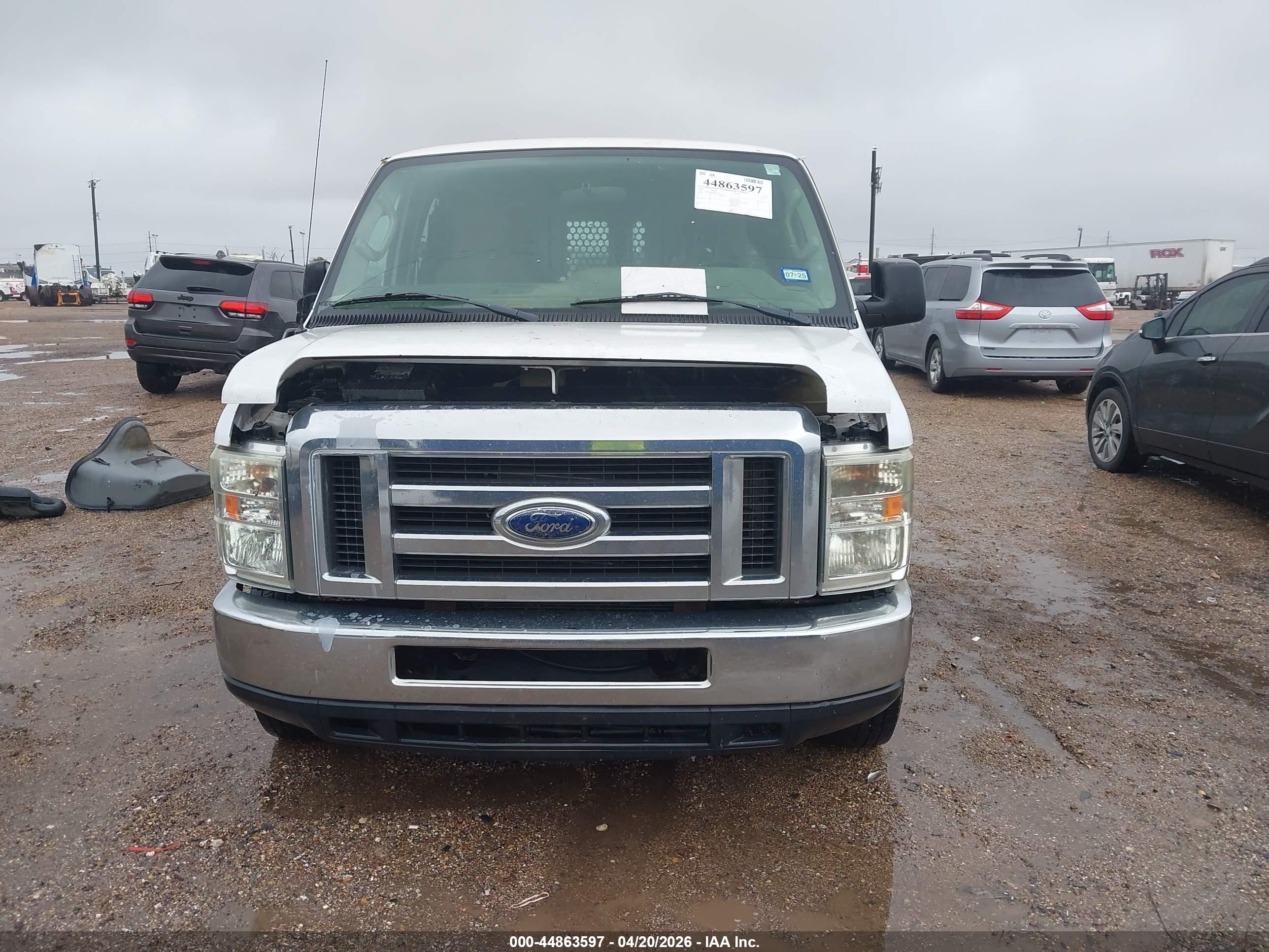 2013 Ford E-250 Commercial White vin: 1FTNE2EW6DDB16690