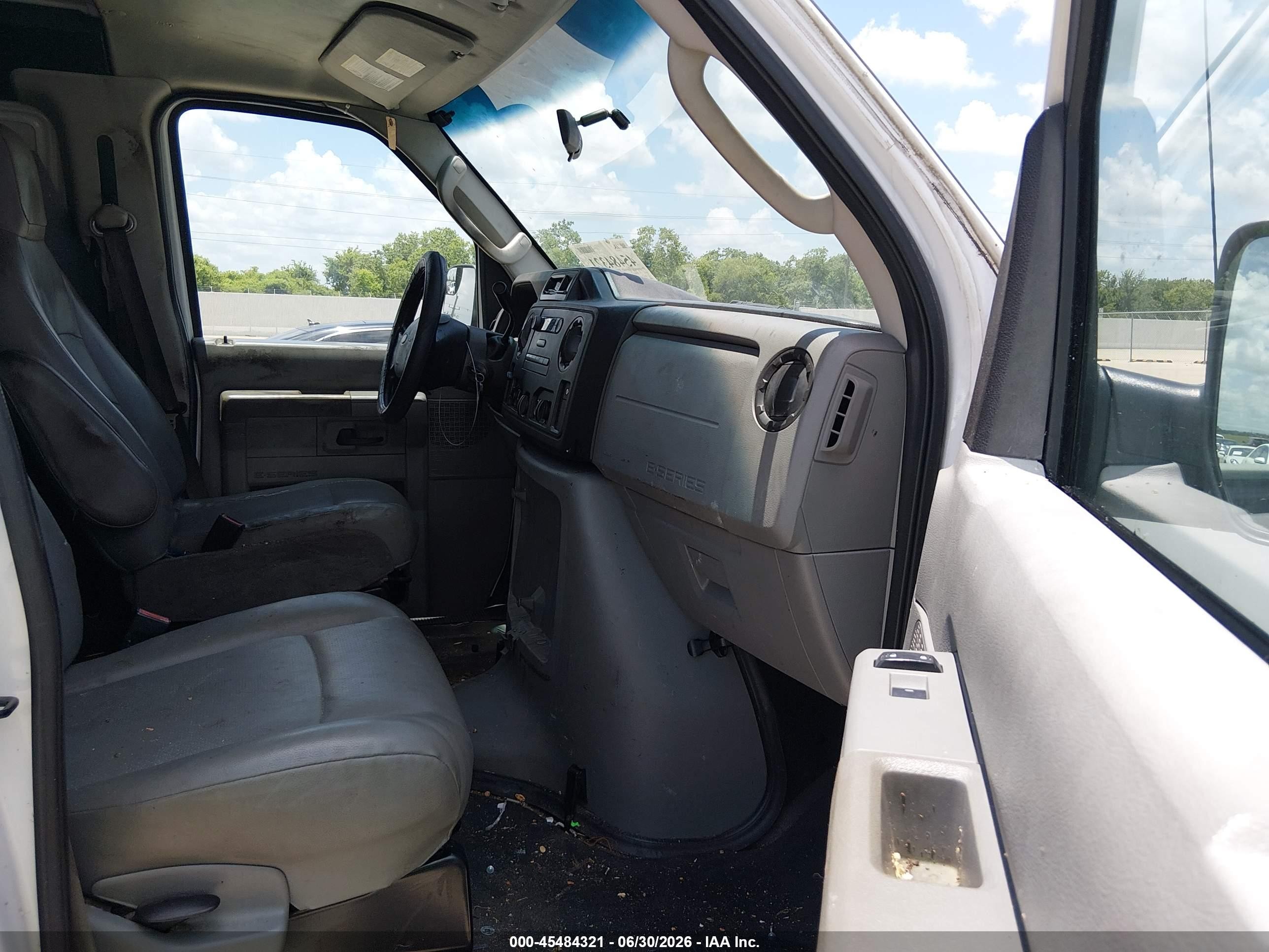 2014 Ford E-250 Commercial Белый vin: 1FTNE2EW6EDA22620