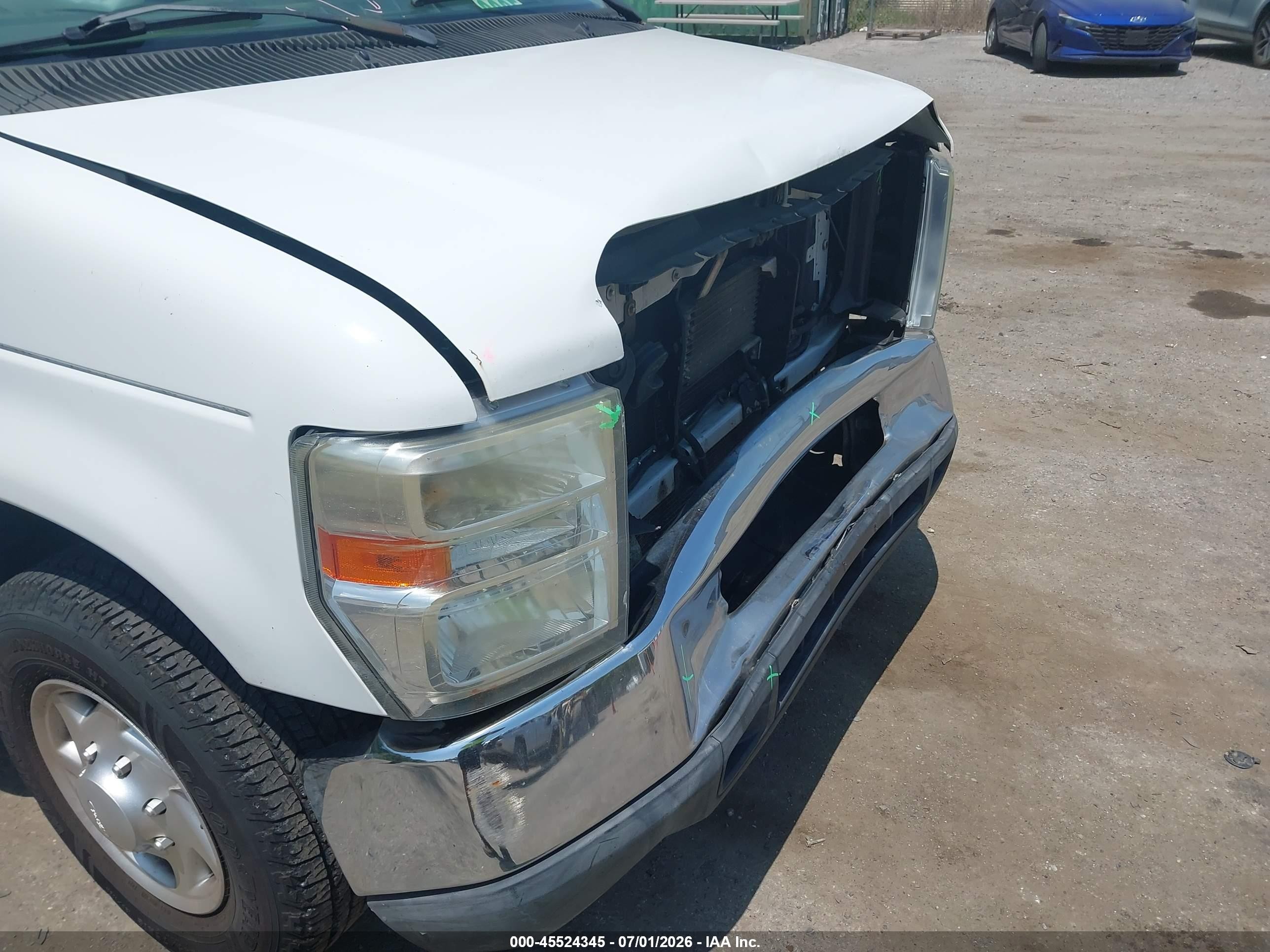 2011 Ford E-250 Commercial/recreational White vin: 1FTNE2EW7BDA92543
