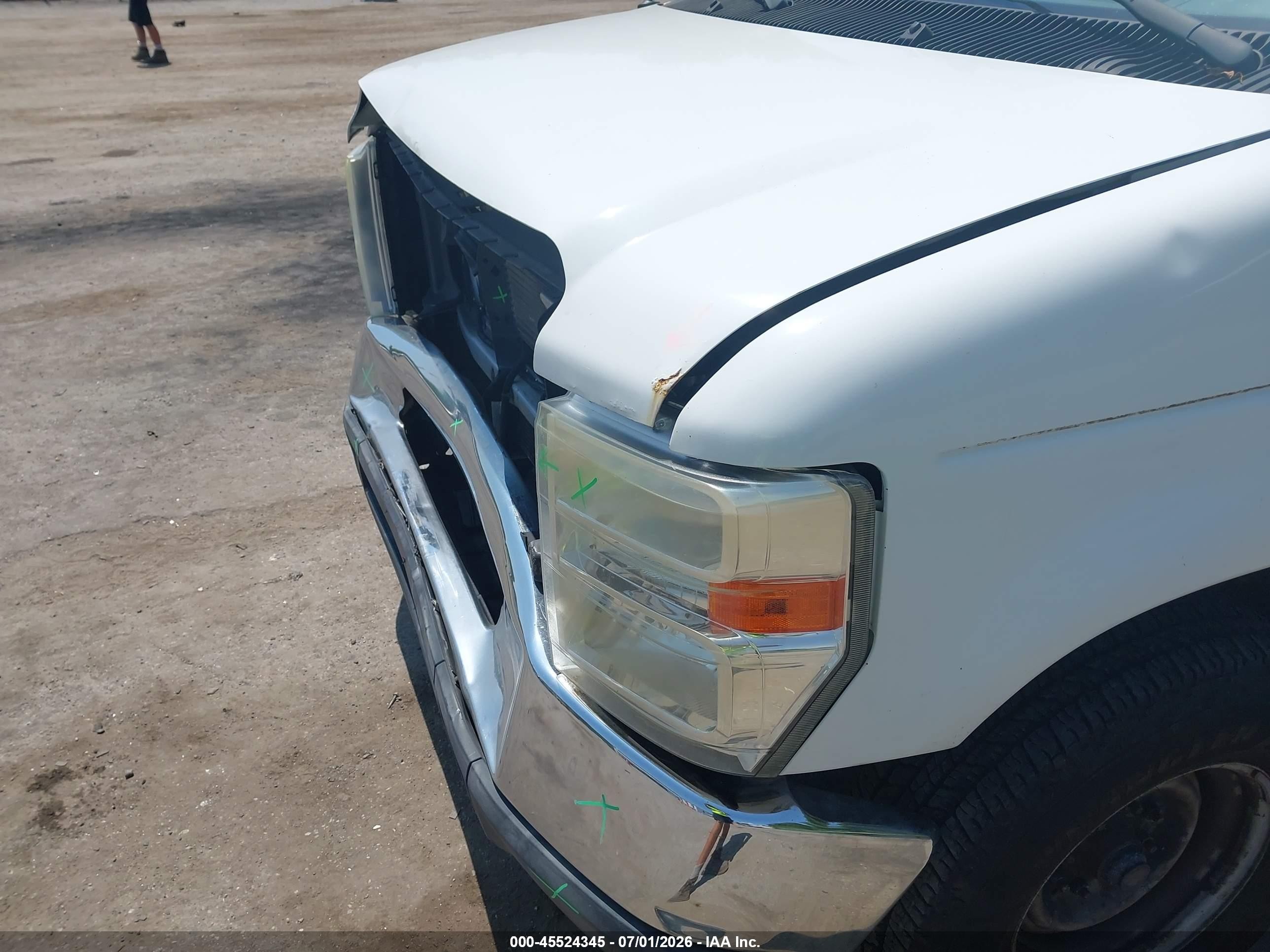 2011 Ford E-250 Commercial/recreational White vin: 1FTNE2EW7BDA92543