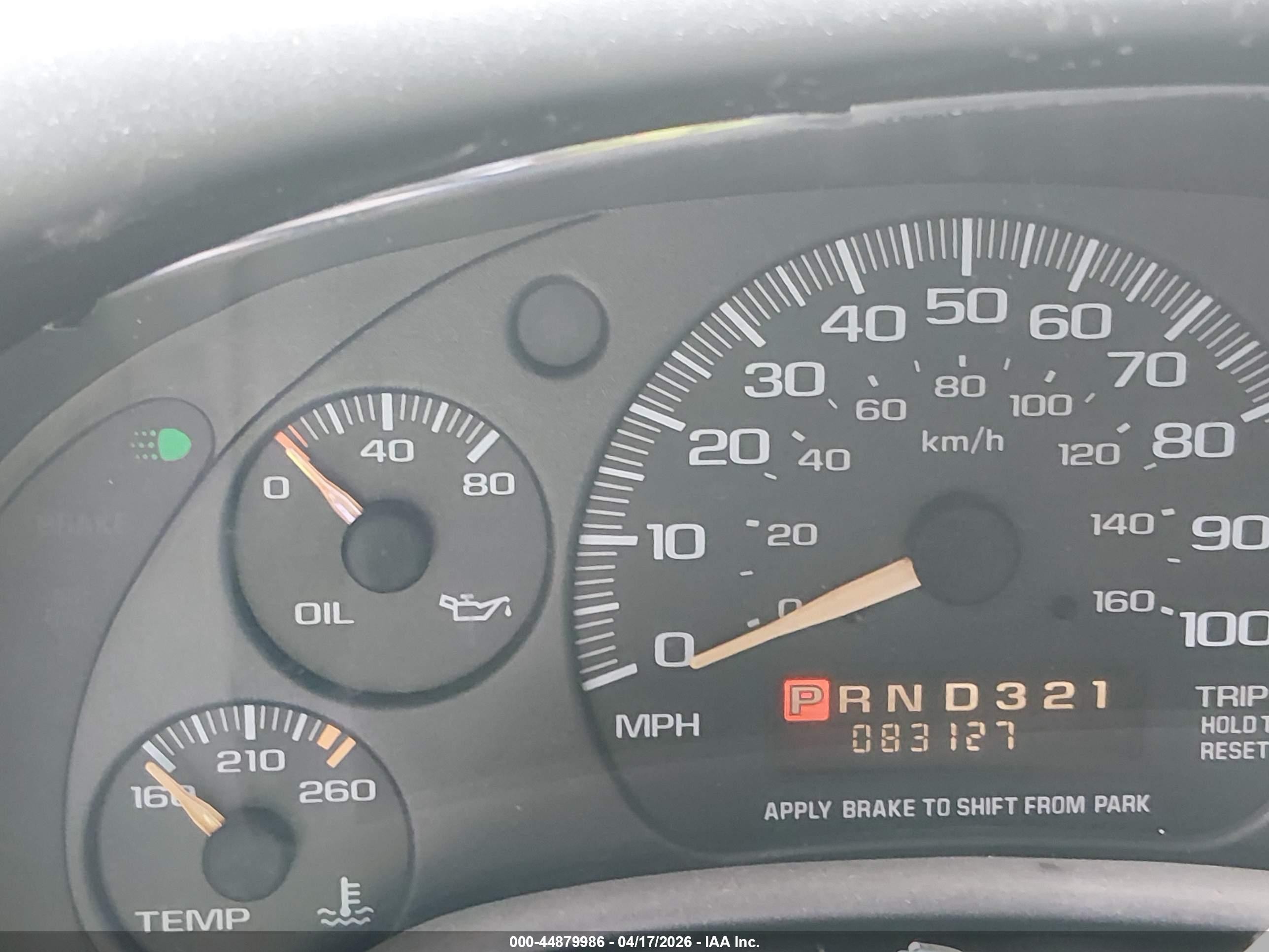 2002 Chevrolet Express Cargo Van   White vin: 1GCHG39R121233609