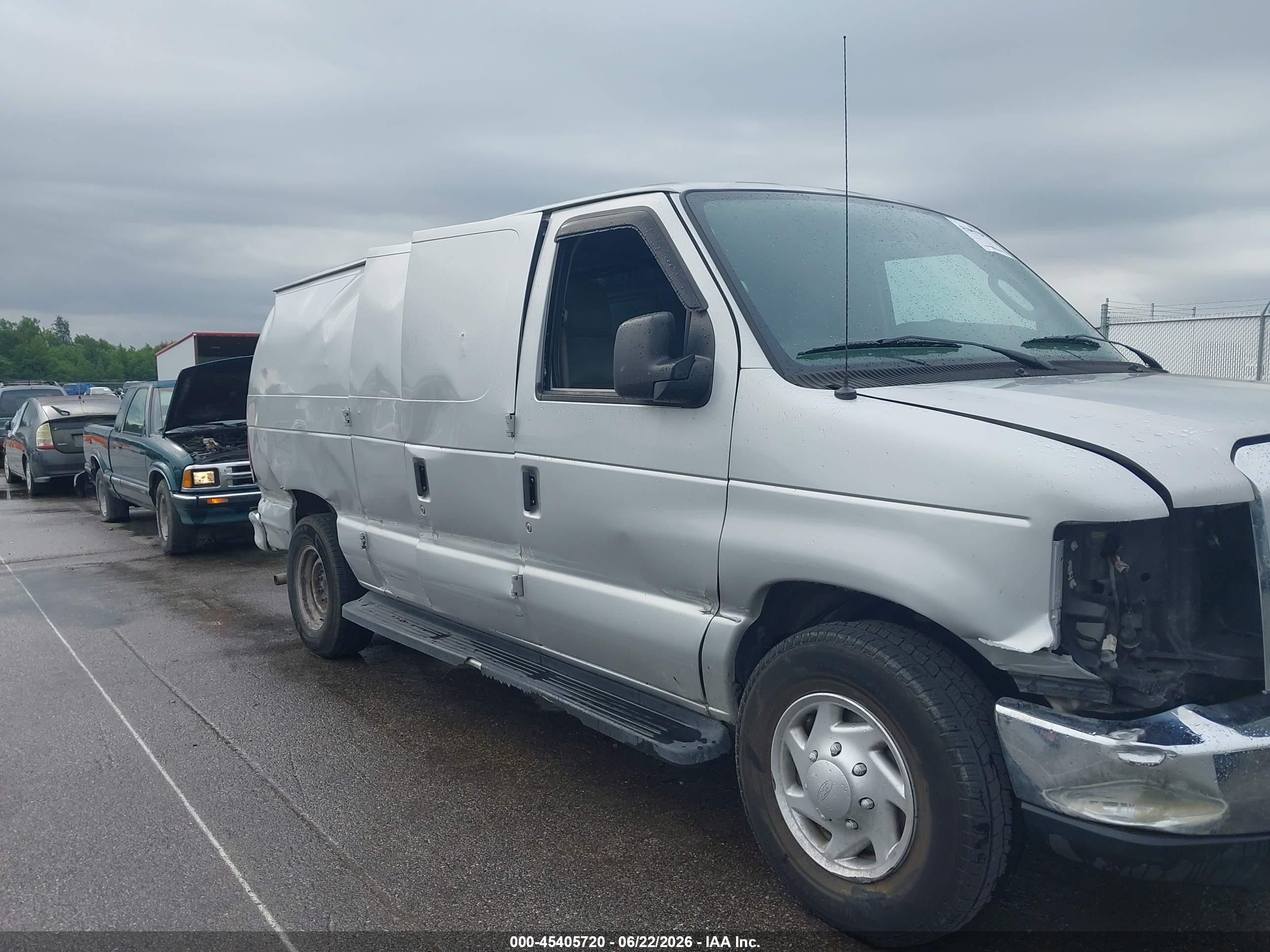 2012 Ford E-250 Commercial/recreational Silver vin: 1FTNE2EW7CDB12520