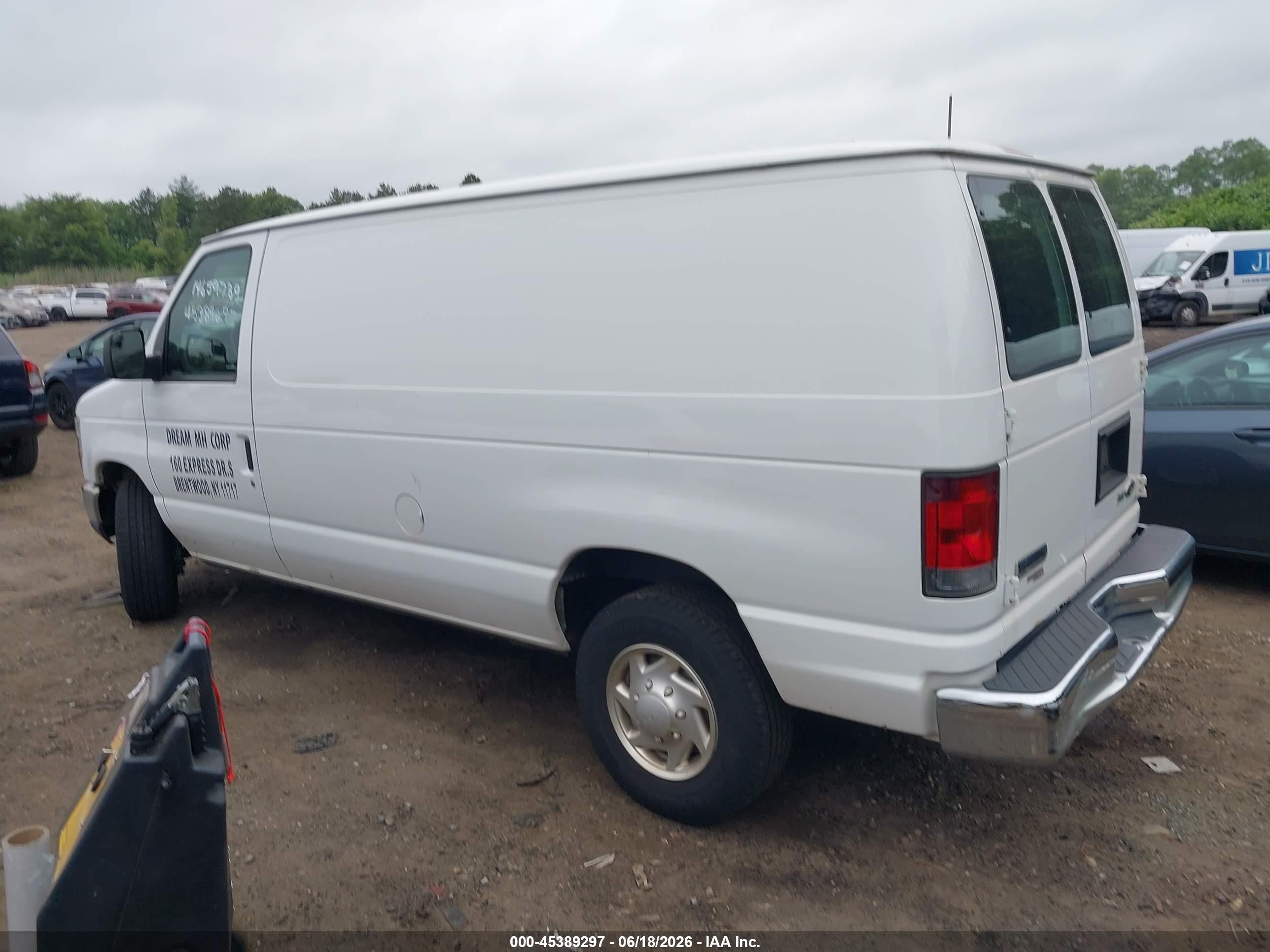 2013 Ford E-250 Commercial White vin: 1FTNE2EW7DDA51641