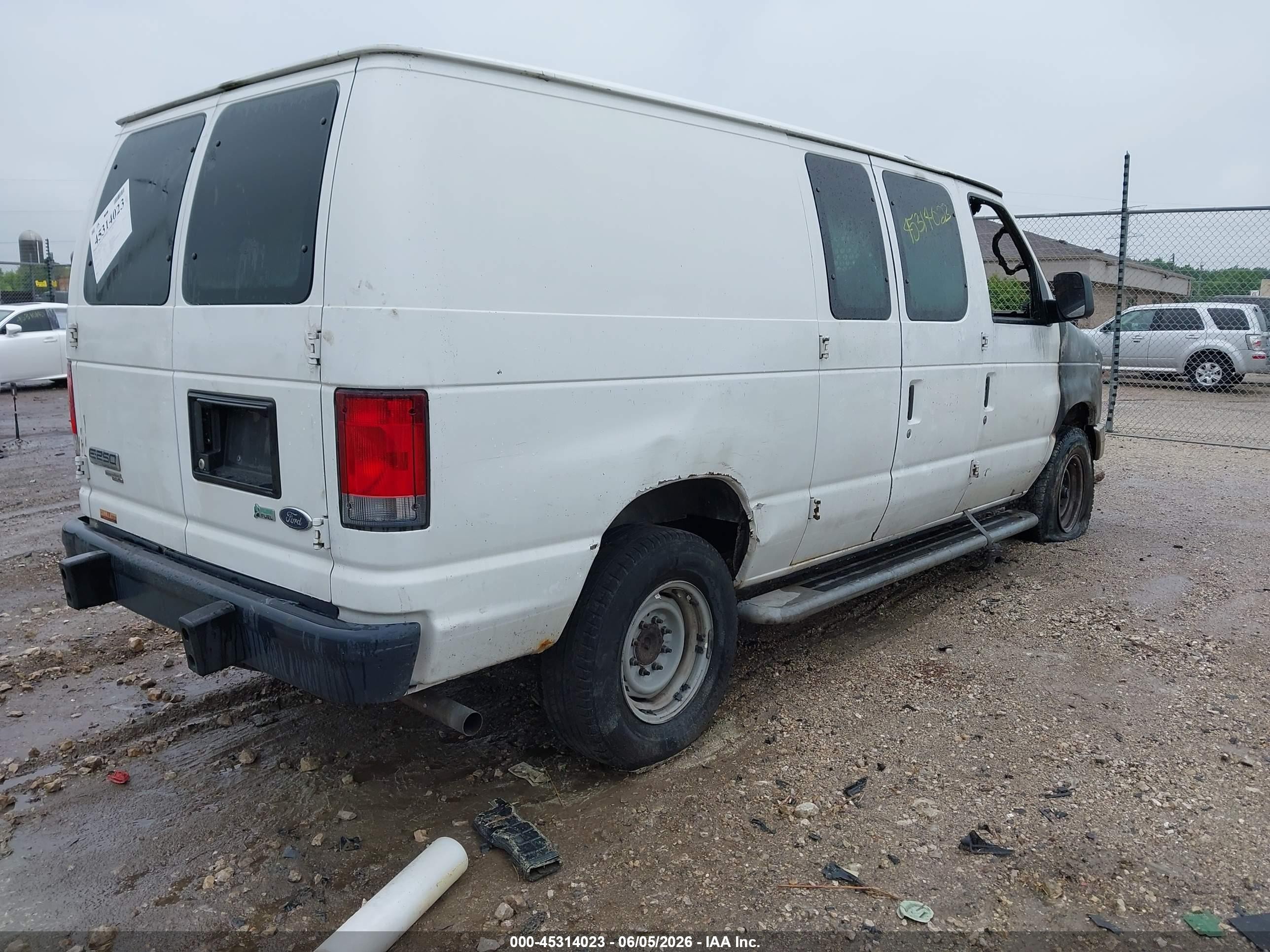 2014 Ford E-250 Commercial White vin: 1FTNE2EW7EDA18950