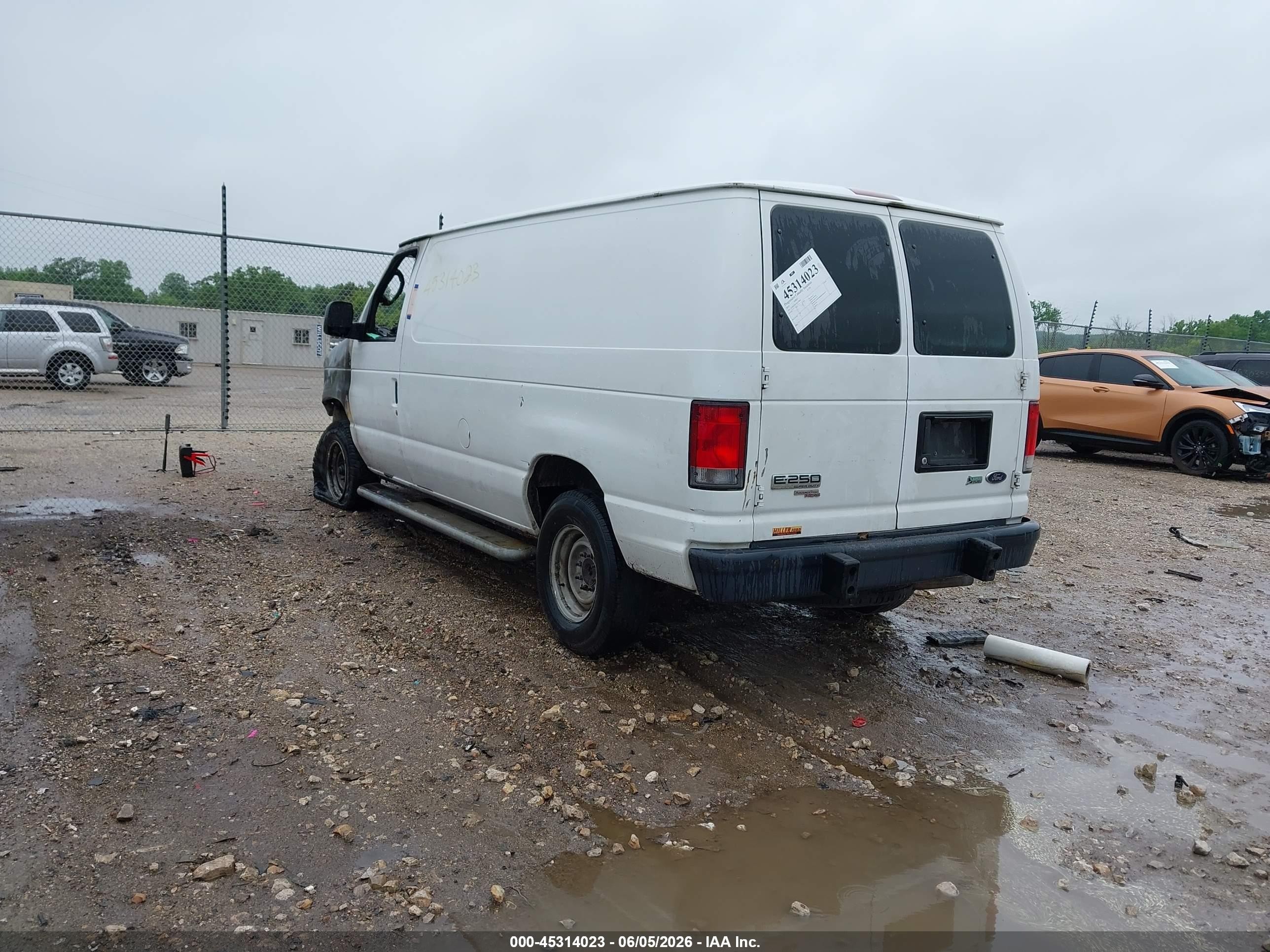 2014 Ford E-250 Commercial White vin: 1FTNE2EW7EDA18950