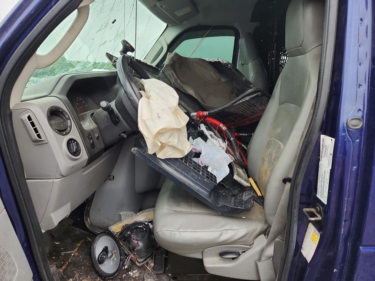 2013 Ford Econoline E250 Van Blue vin: 1FTNE2EW8DDA40390