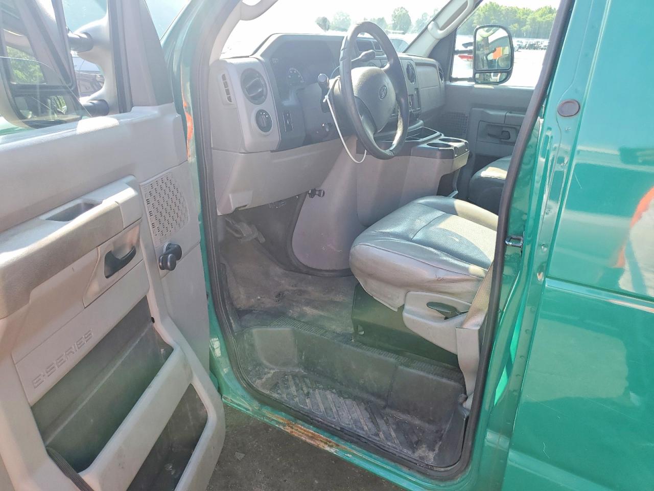 2013 Ford Econoline E250 Van Green vin: 1FTNE2EW8DDA47842