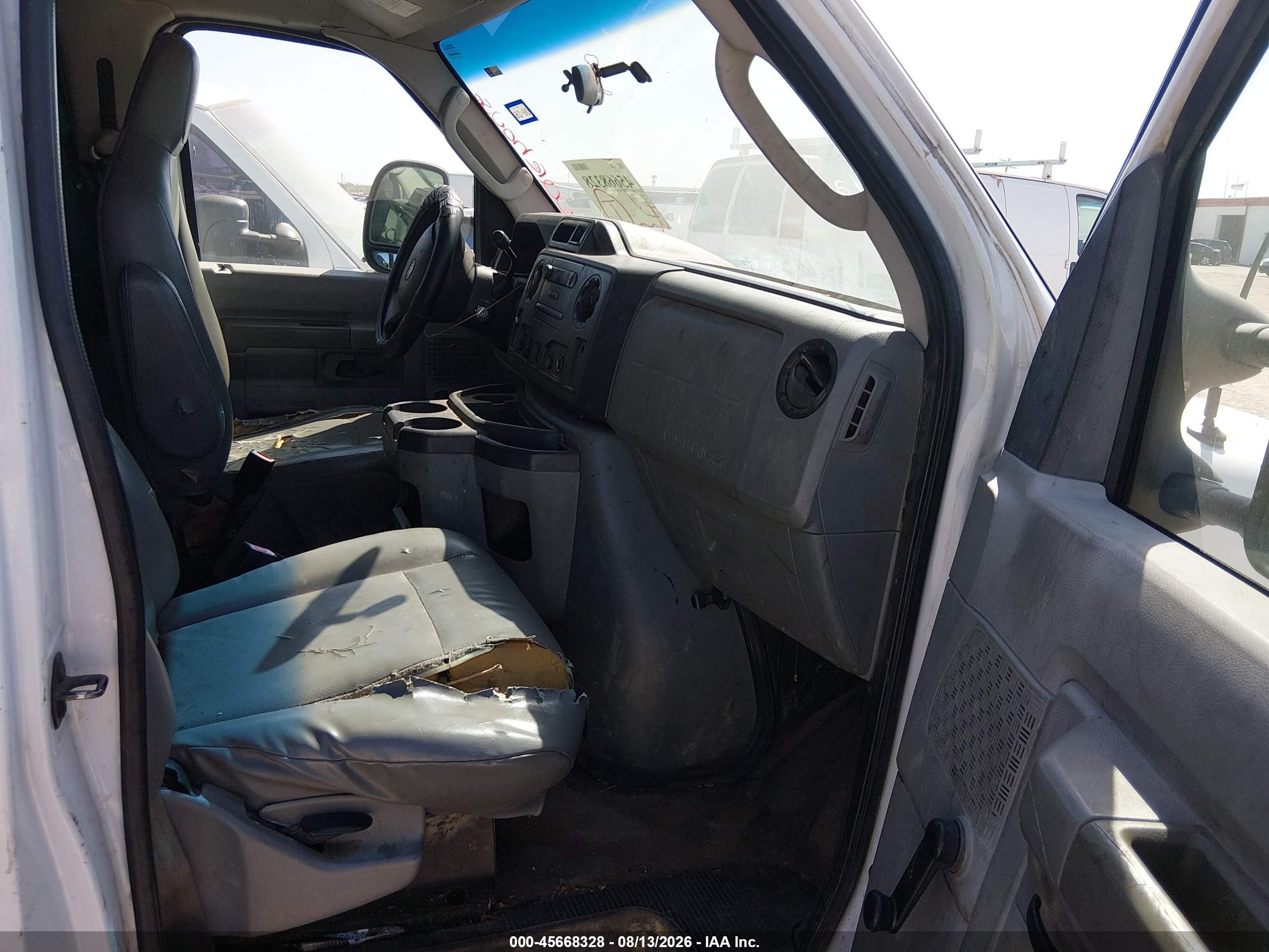 2013 Ford E-250 Commercial White vin: 1FTNE2EW8DDA94868
