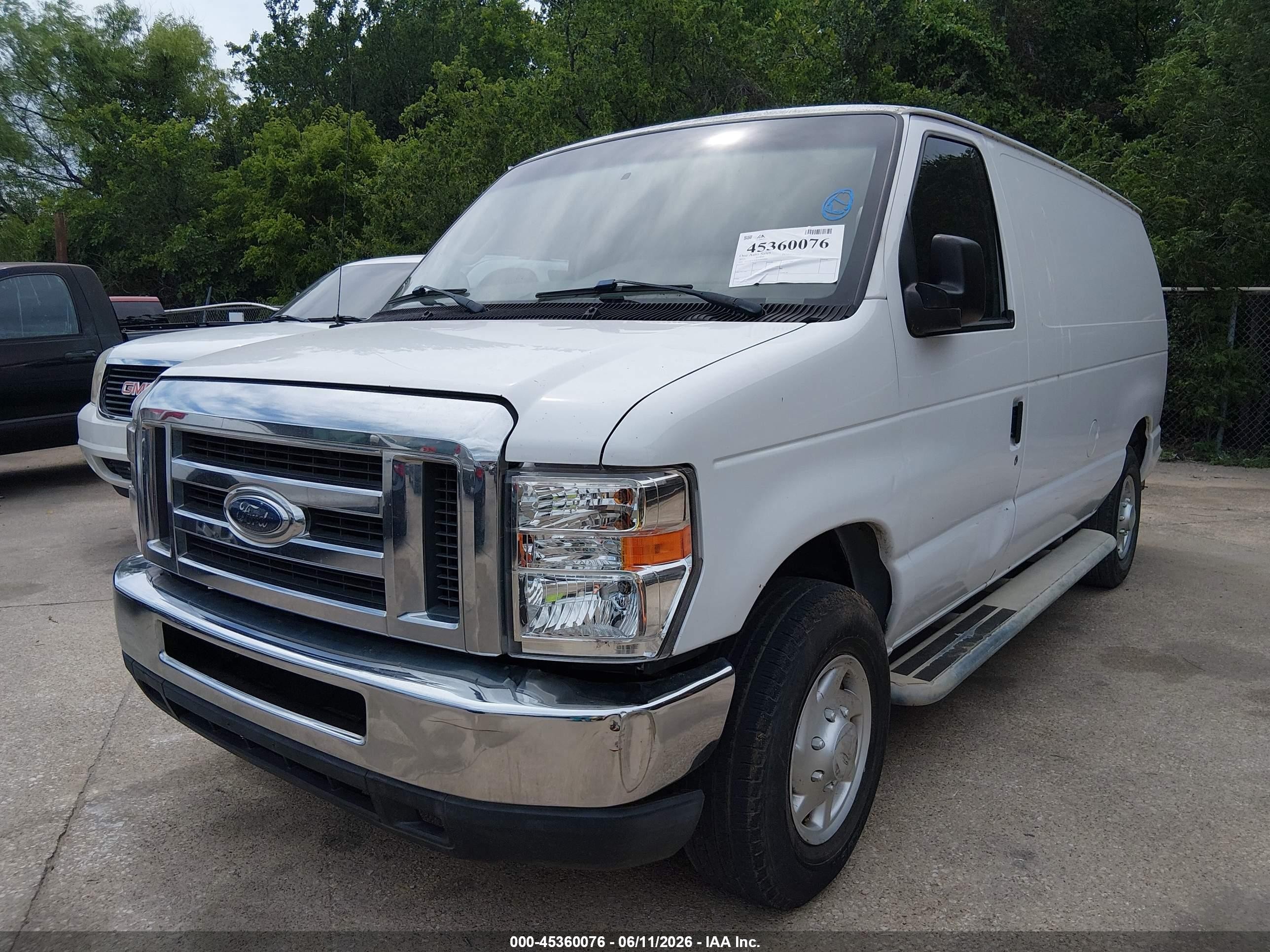 2013 Ford E-250 Commercial White vin: 1FTNE2EW8DDB06890