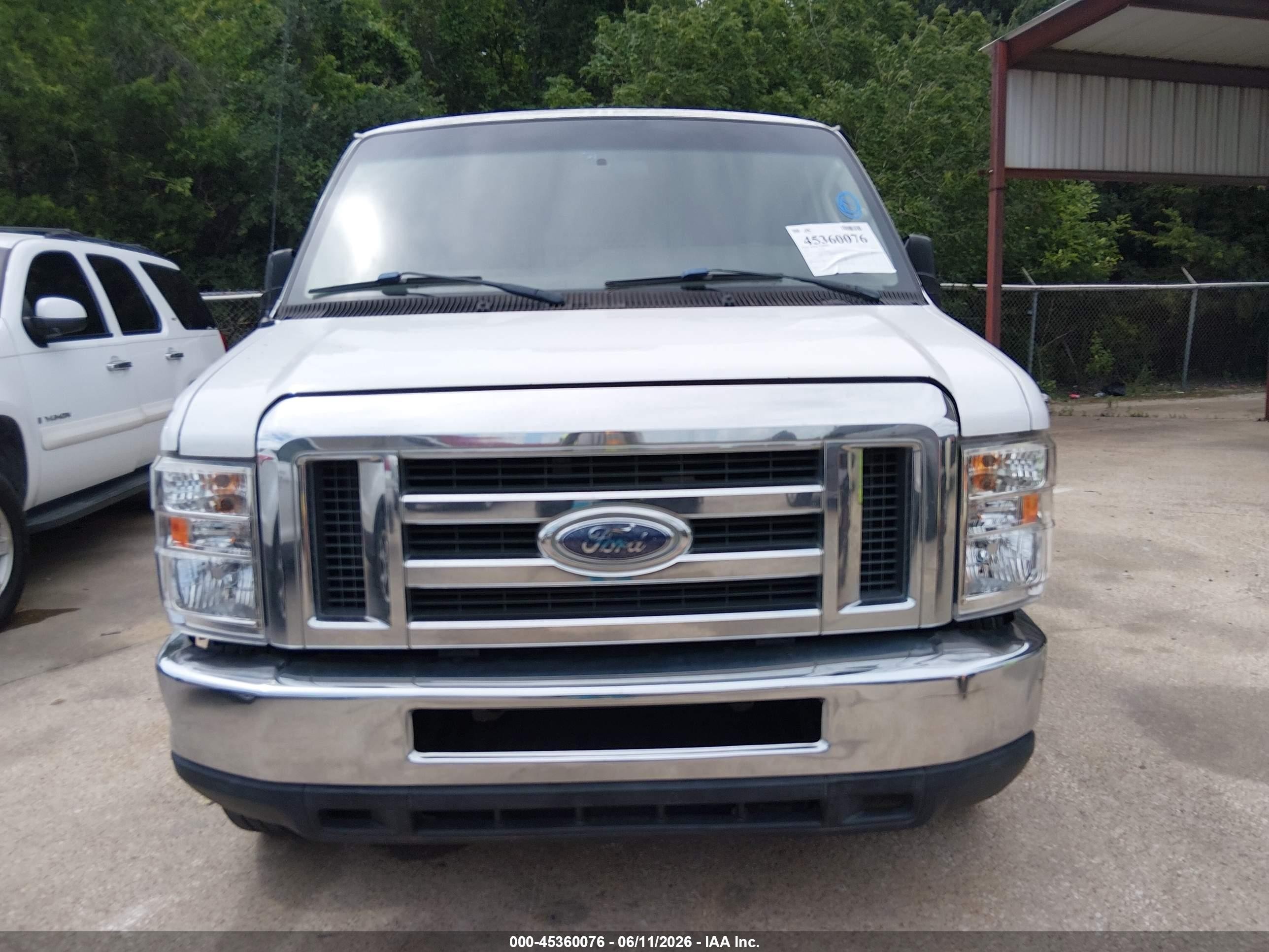 2013 Ford E-250 Commercial White vin: 1FTNE2EW8DDB06890