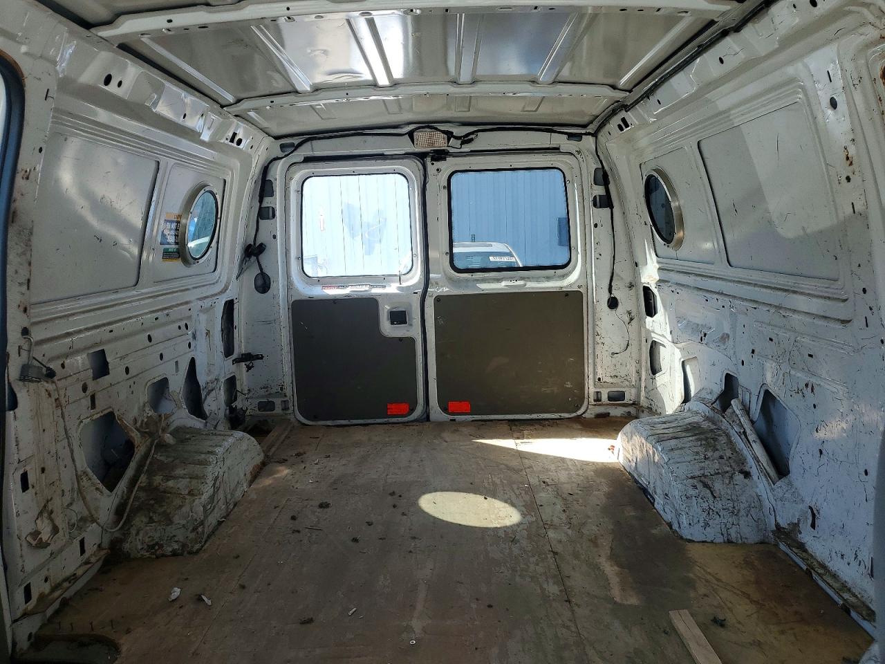 2011 Ford Econoline E250 Van White vin: 1FTNE2EW9BDA41738