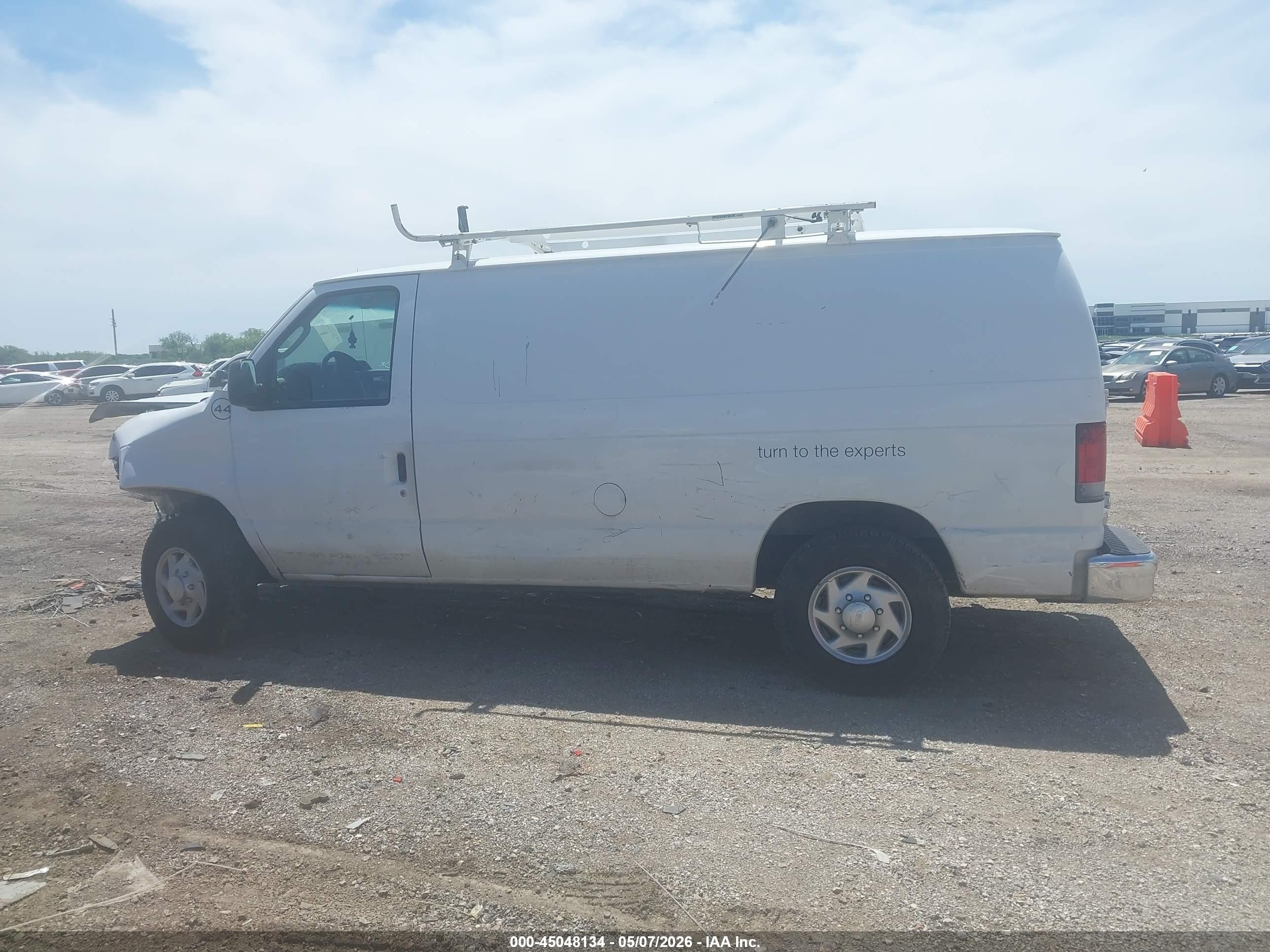 2013 Ford E-250 Commercial White vin: 1FTNE2EW9DDA25946