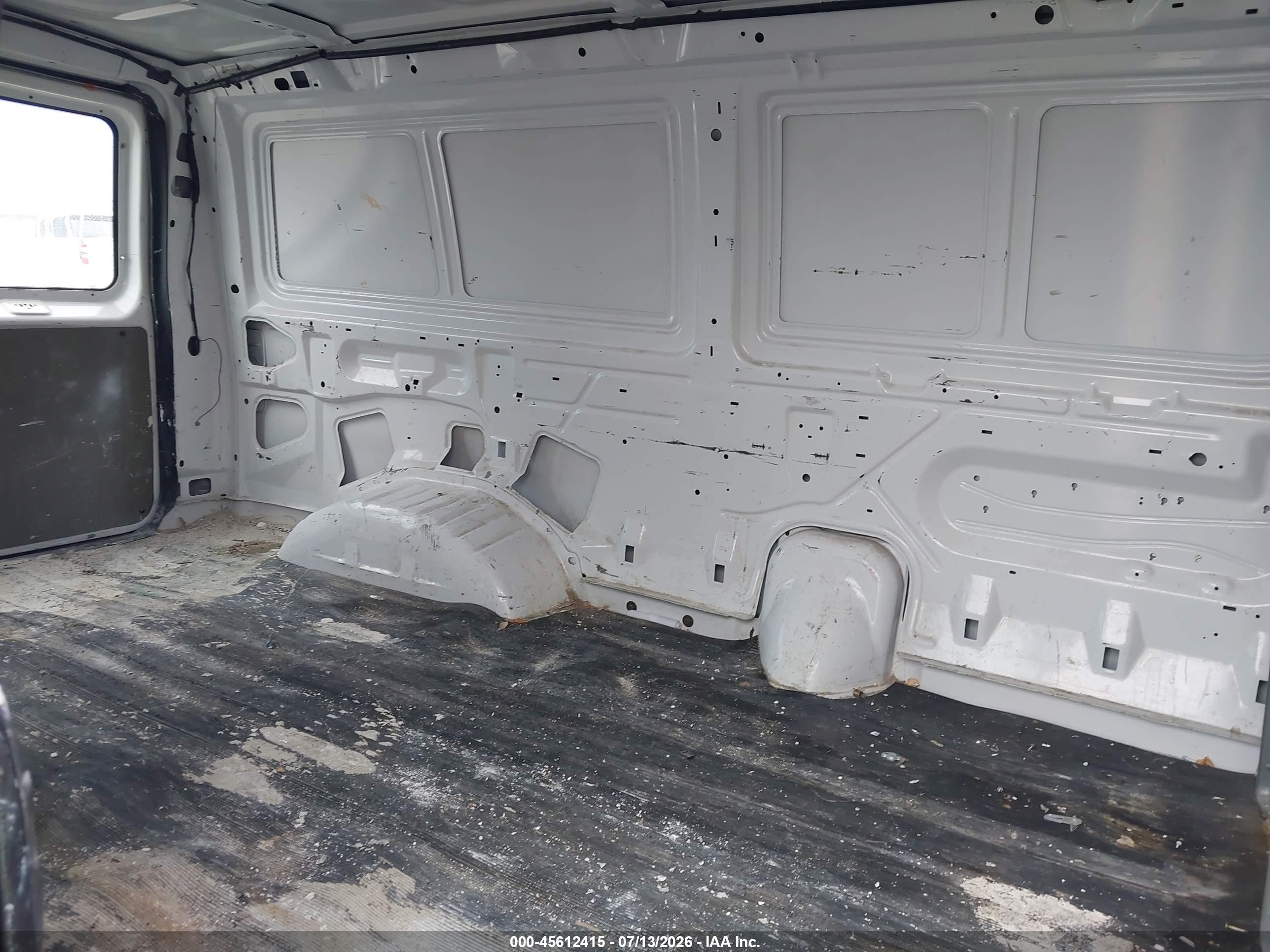 2013 Ford E-250 Commercial White vin: 1FTNE2EW9DDA70322