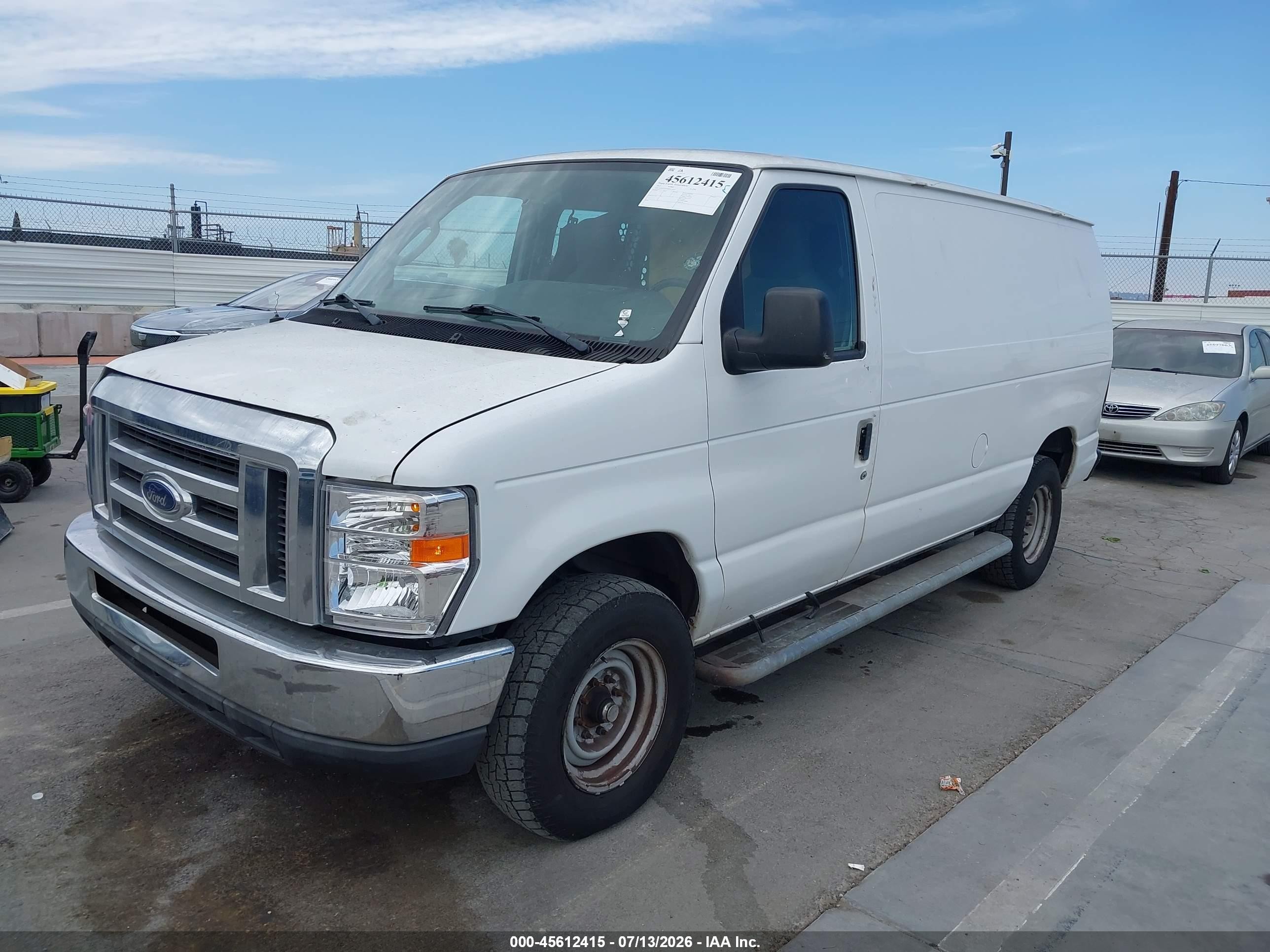 2013 Ford E-250 Commercial White vin: 1FTNE2EW9DDA70322