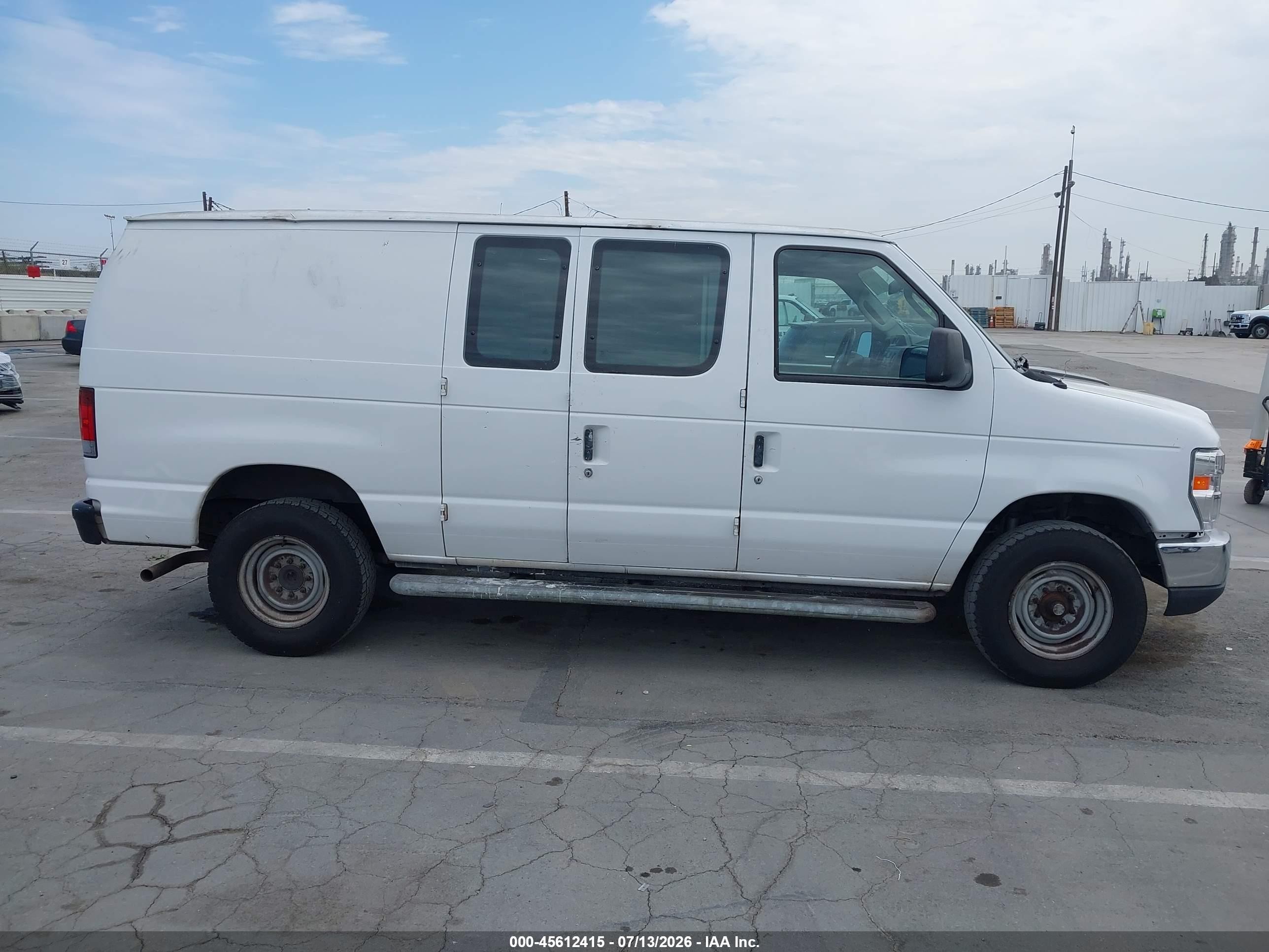 2013 Ford E-250 Commercial White vin: 1FTNE2EW9DDA70322