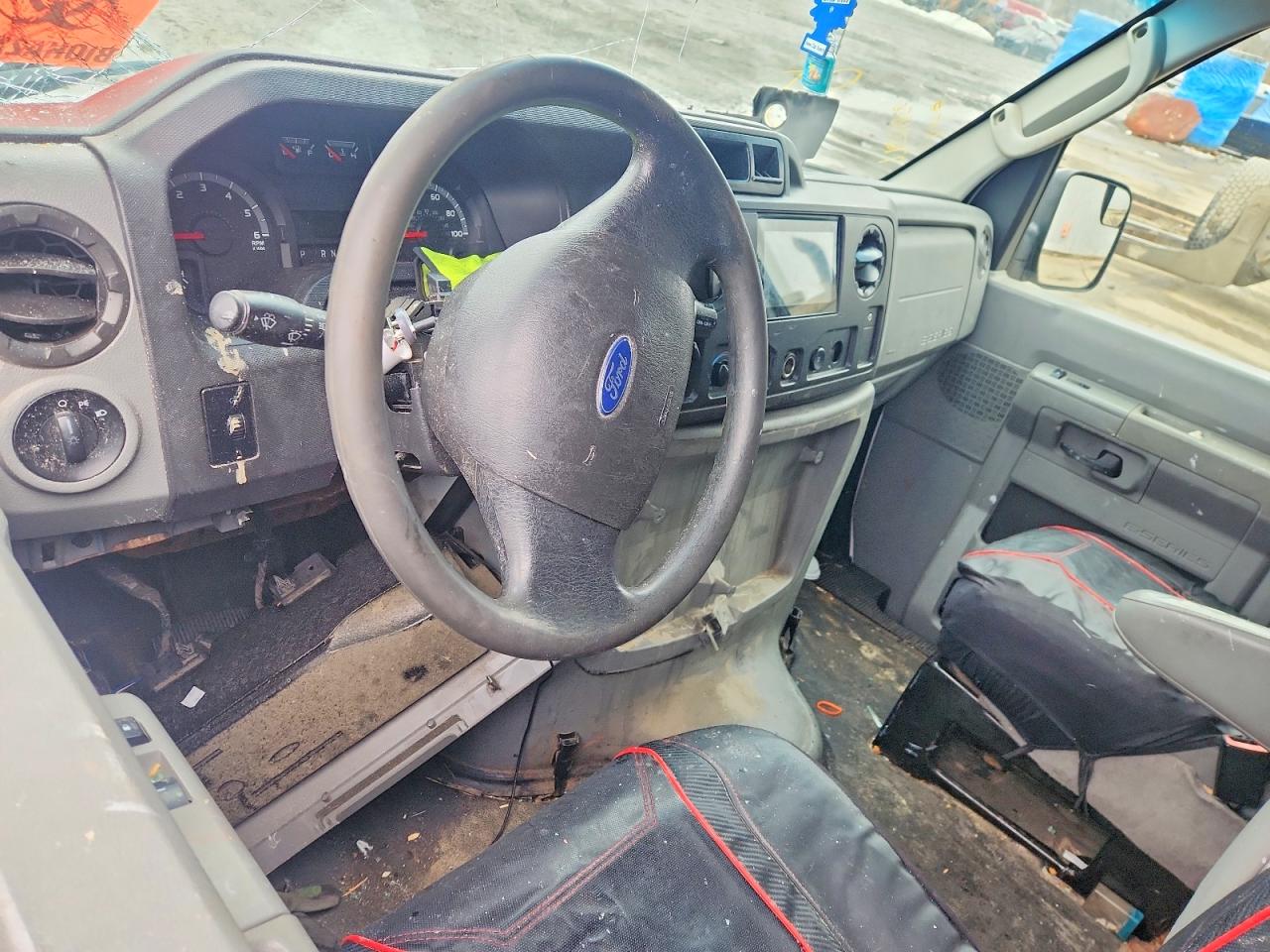 2013 Ford Econoline E250 Van White vin: 1FTNE2EW9DDA76413