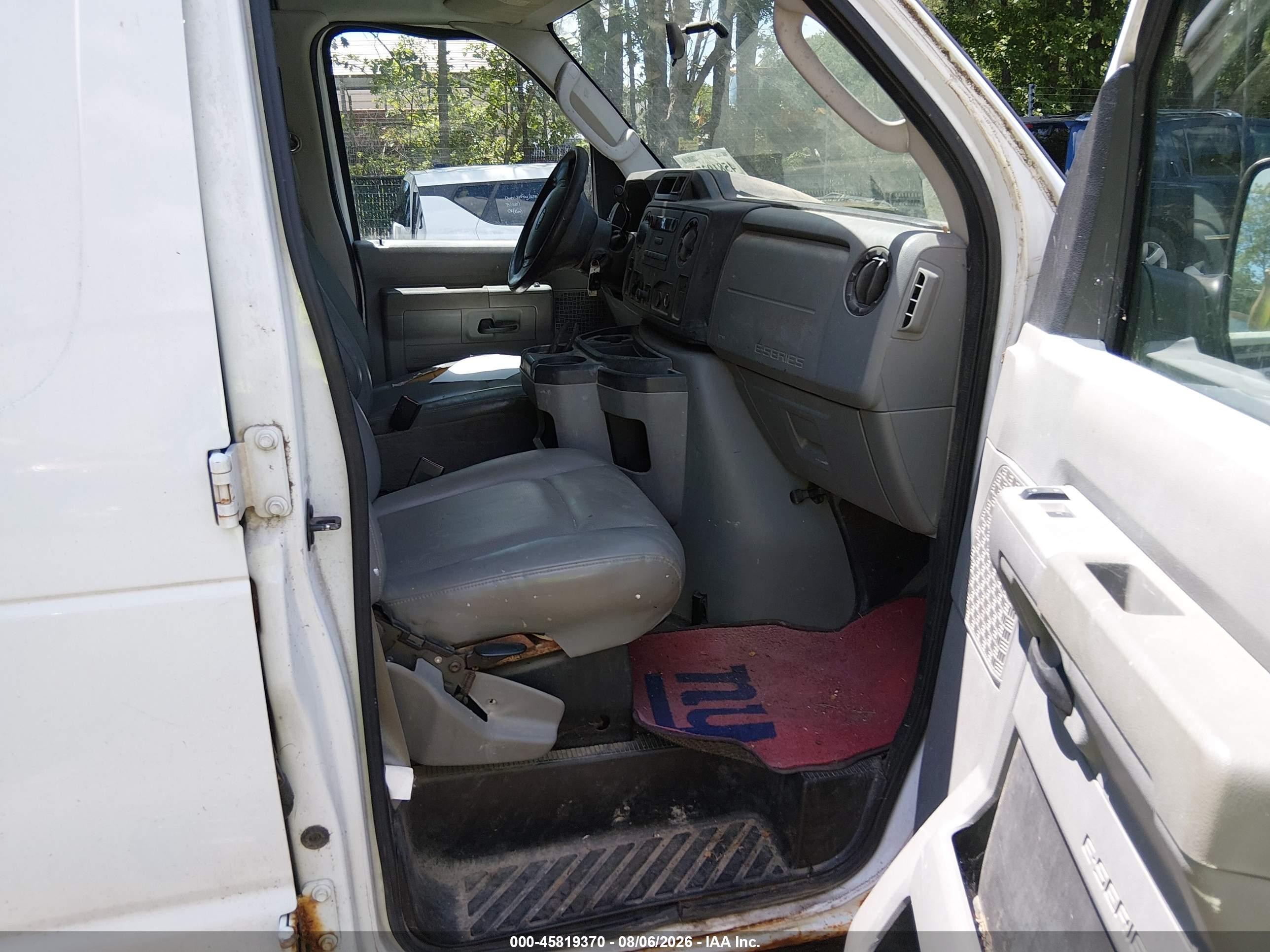 2010 Ford E-250 Commercial/recreational Белый vin: 1FTNE2EWXADA23781
