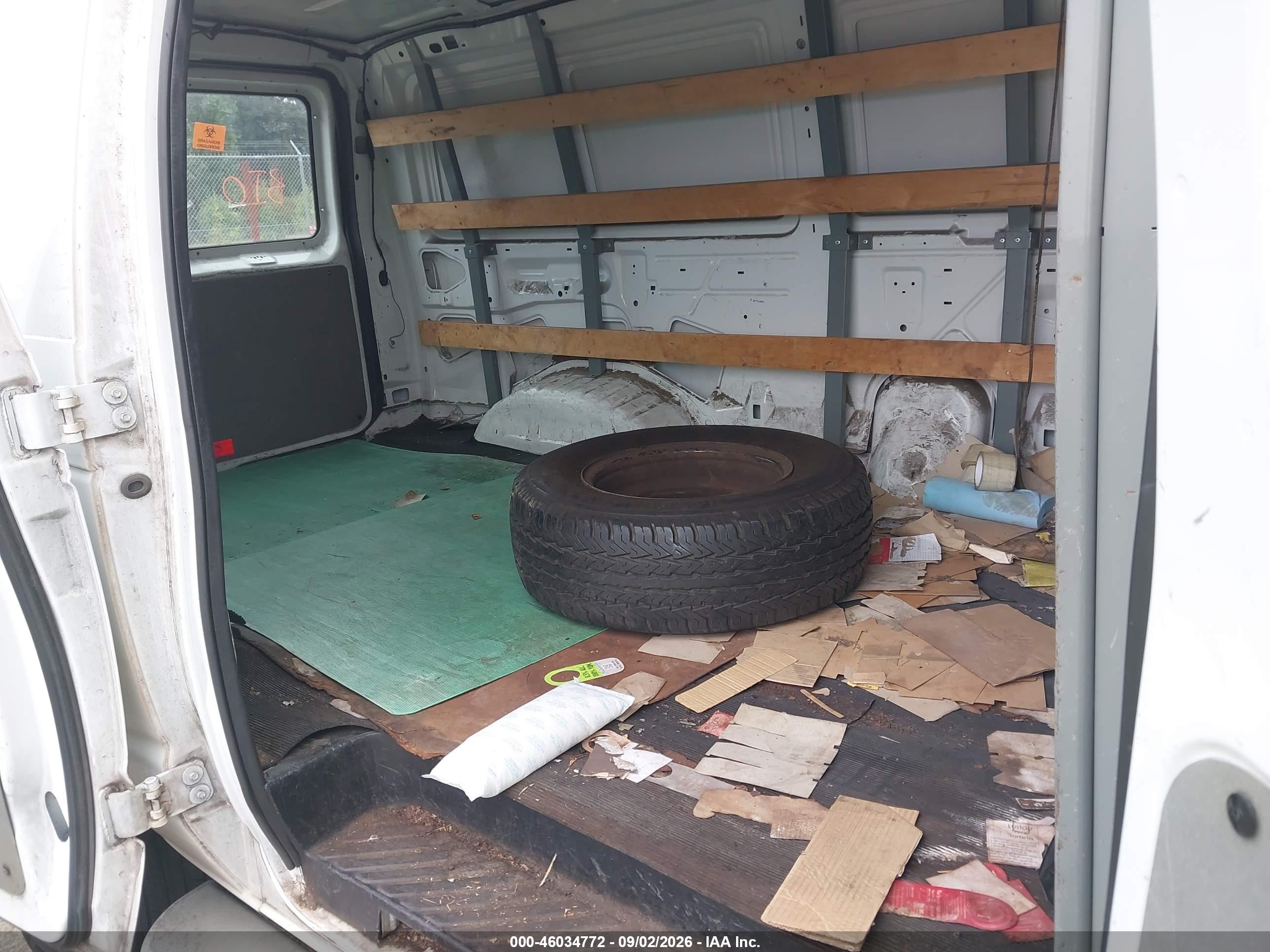 2012 Ford E-250 Commercial Белый vin: 1FTNE2EWXCDA51020