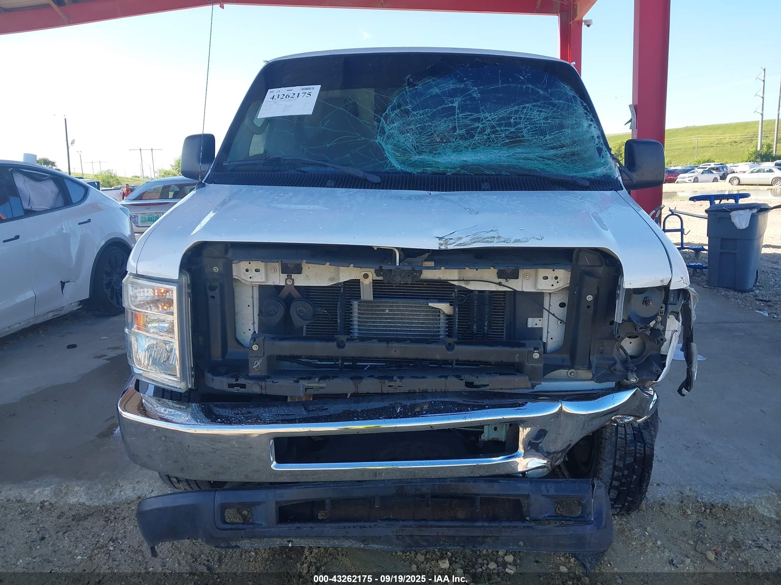 2013 Ford E-250 Commercial White vin: 1FTNE2EWXDDA96377