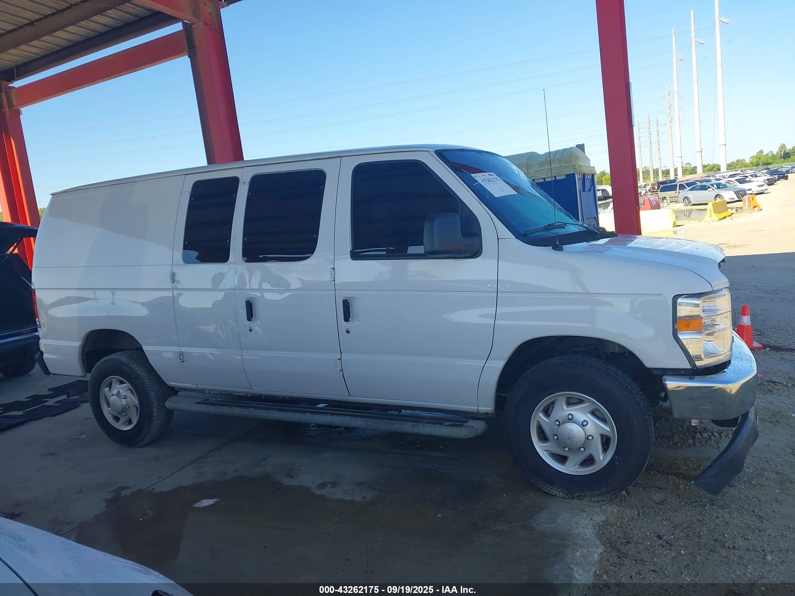 2013 Ford E-250 Commercial White vin: 1FTNE2EWXDDA96377