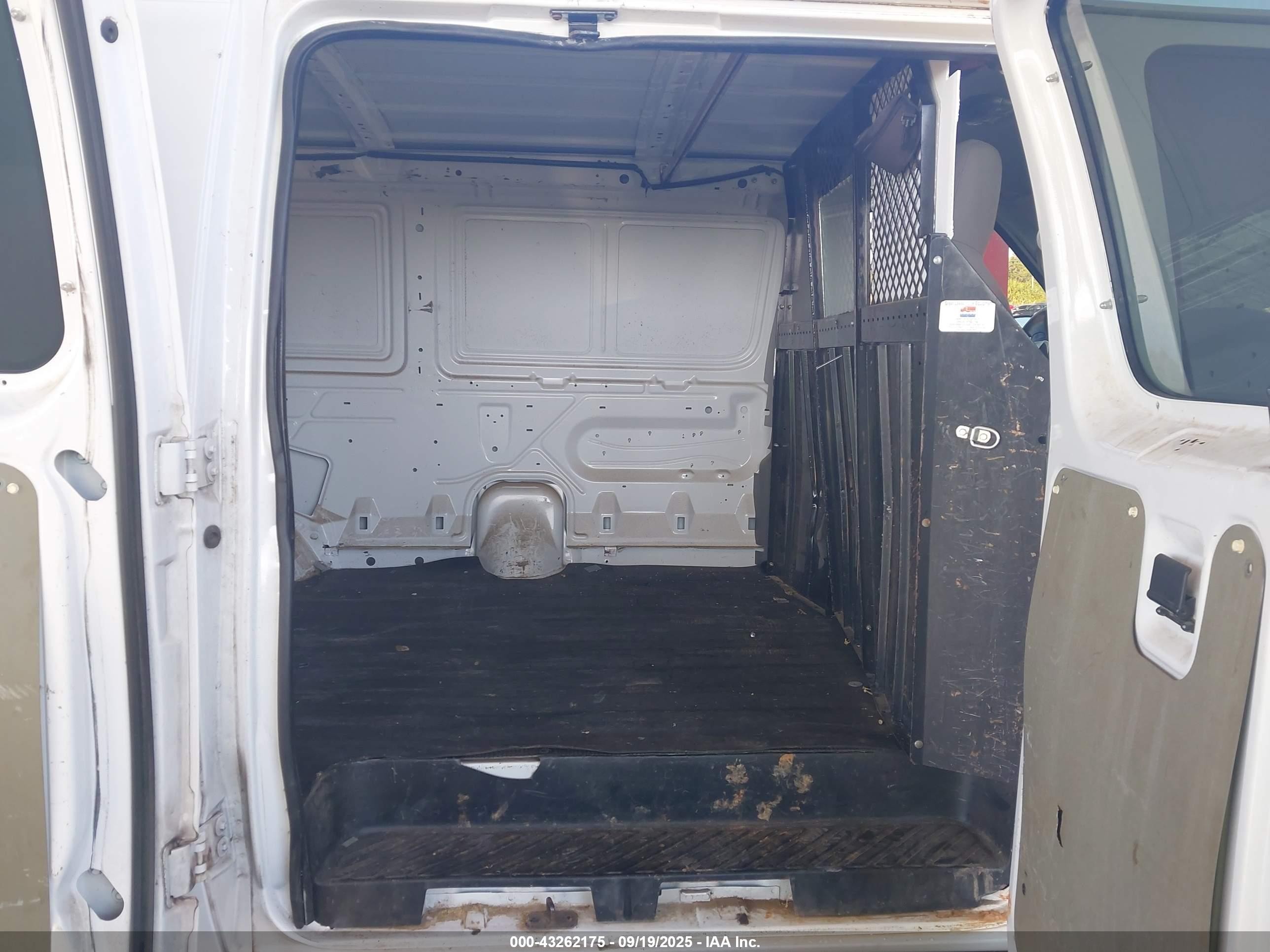 2013 Ford E-250 Commercial White vin: 1FTNE2EWXDDA96377