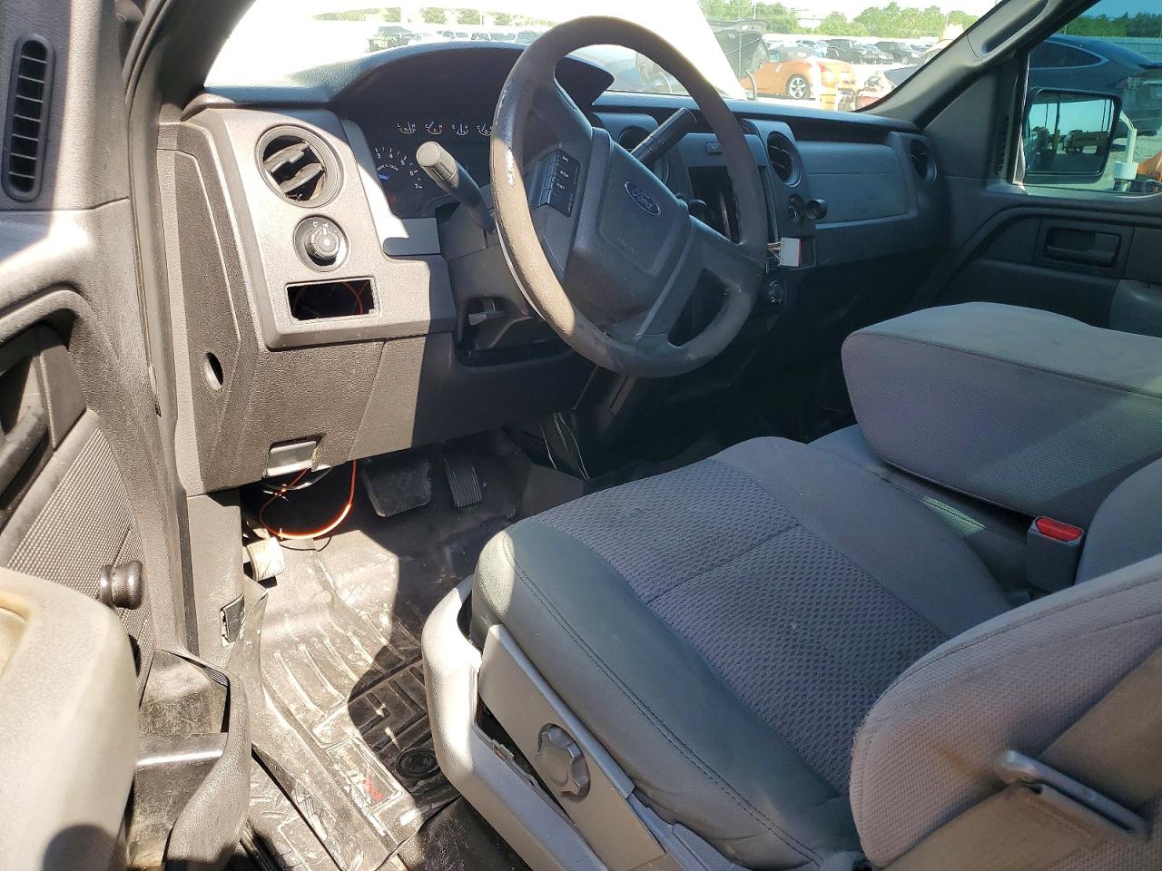 2012 Ford F150 White vin: 1FTNF1CF0CKD80590
