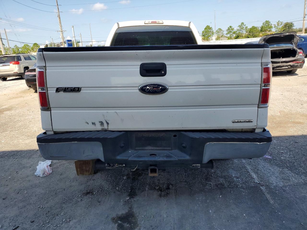 2012 Ford F150 White vin: 1FTNF1CF0CKD80590