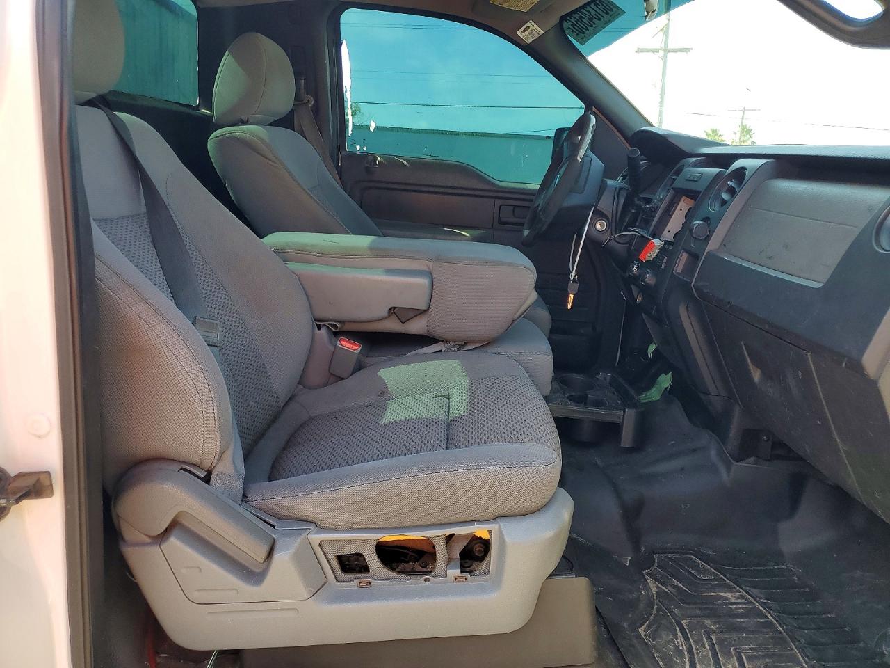 2012 Ford F150 White vin: 1FTNF1CF0CKD80590
