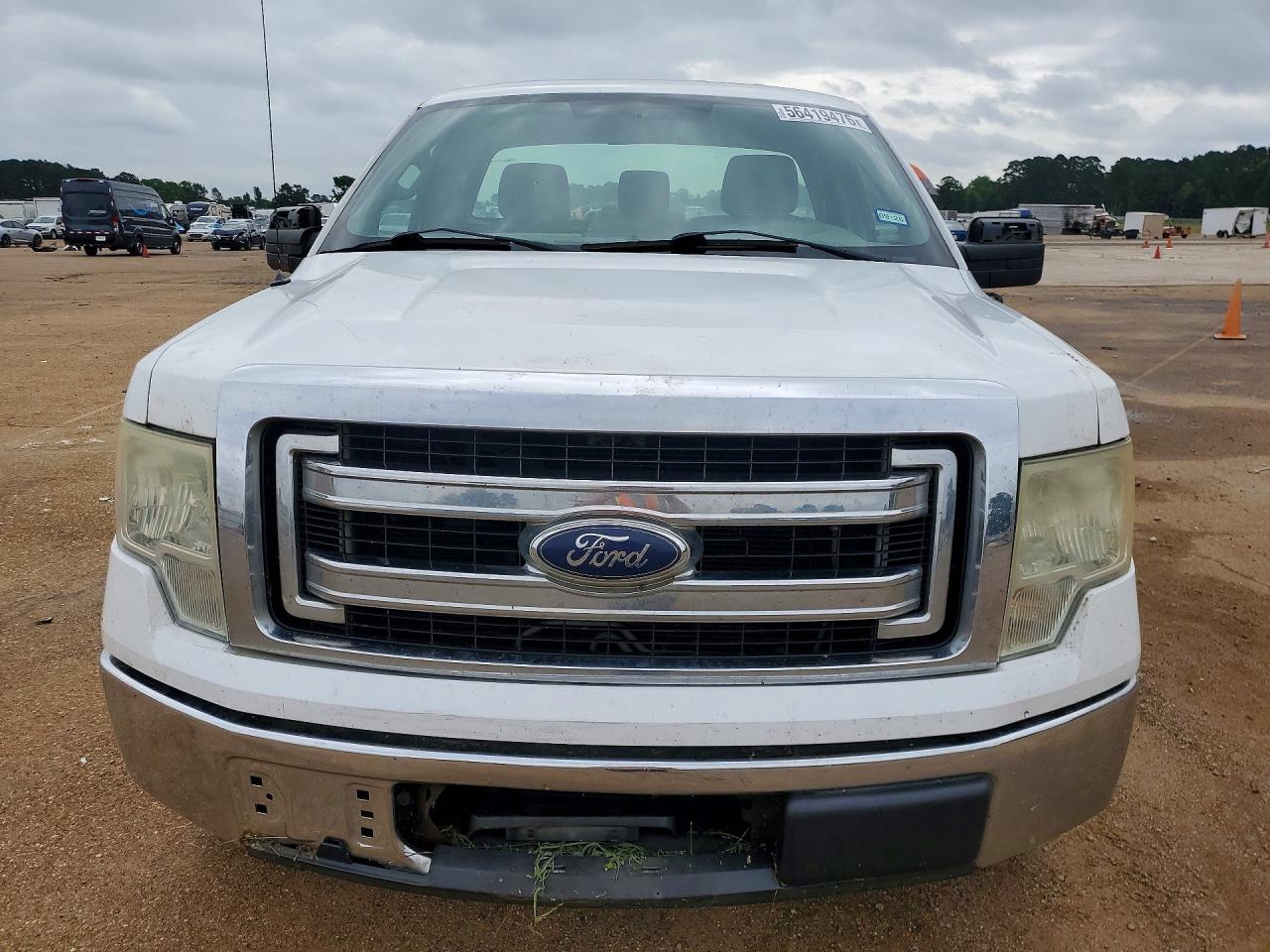 2013 Ford F150 White vin: 1FTNF1CF0DKD56033