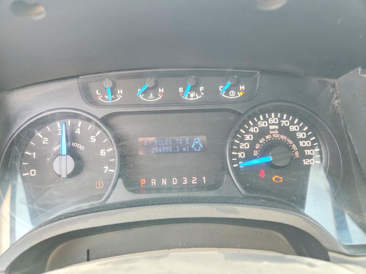 2013 Ford F150 White vin: 1FTNF1CF0DKE78696