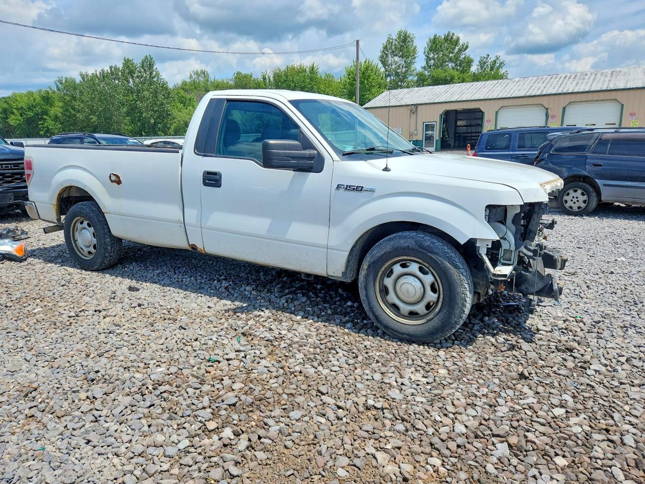 2013 Ford F150 White vin: 1FTNF1CF0DKE78696