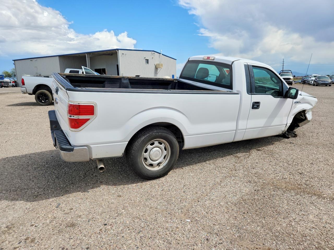 2014 Ford F150 White vin: 1FTNF1CF0EKD84805