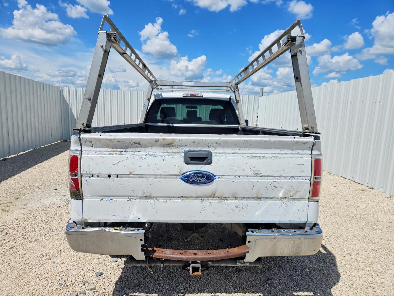 2014 Ford F150 White vin: 1FTNF1CF1EKE28035