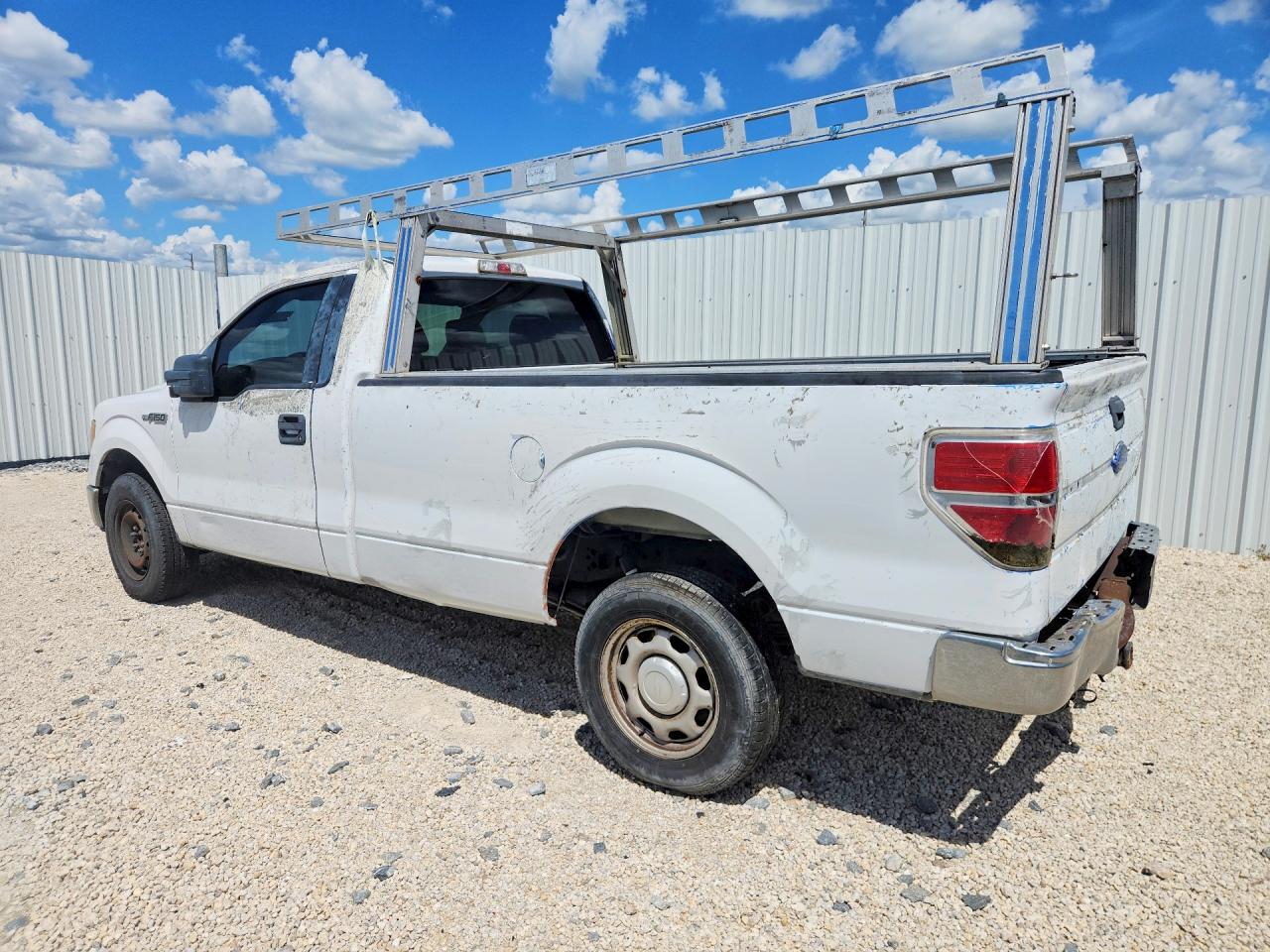 2014 Ford F150 White vin: 1FTNF1CF1EKE28035