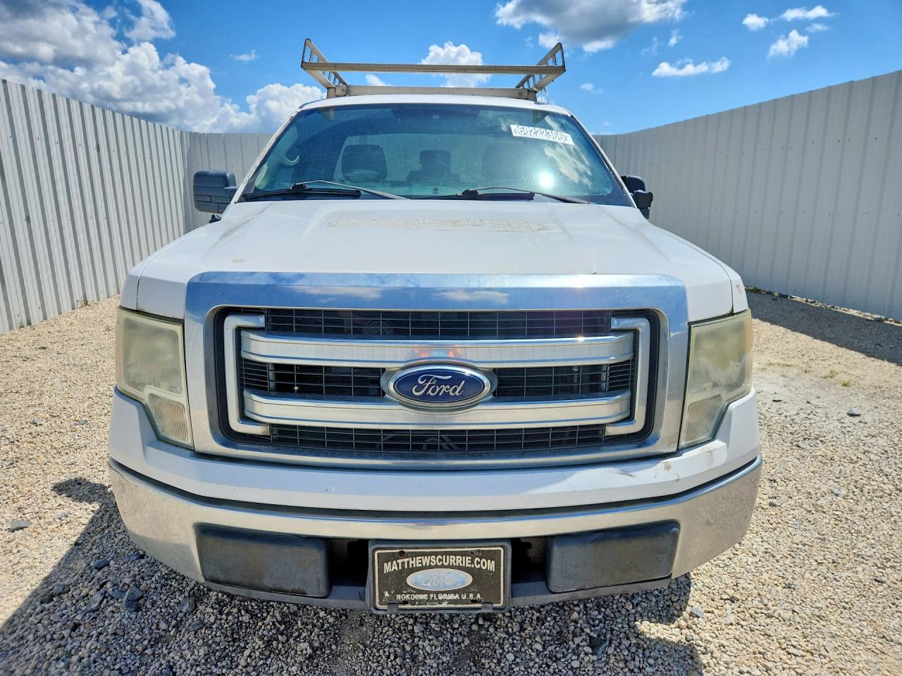 2014 Ford F150 White vin: 1FTNF1CF1EKE28035